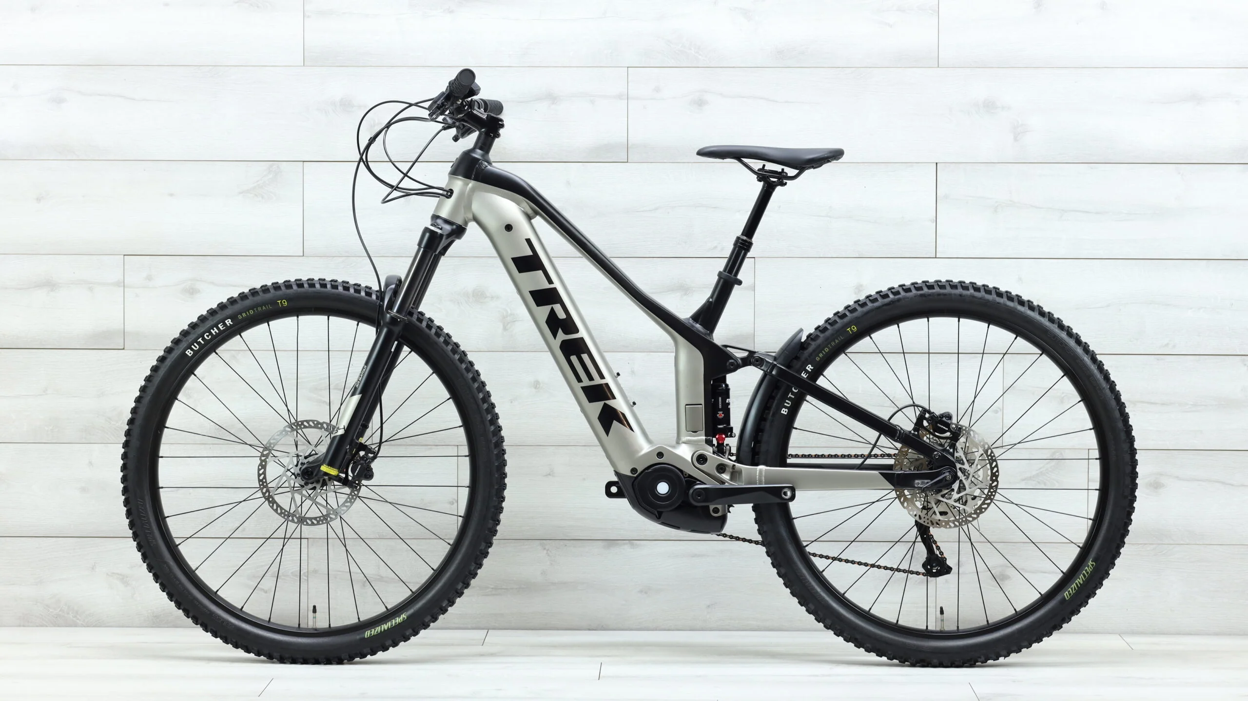 2022 Trek Powerfly FS 4 E-Mountain Bike - Medium - Image 2