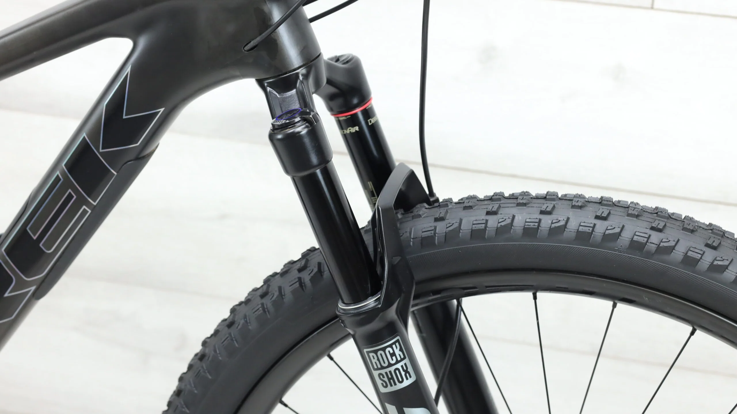 2022 Trek Top Fuel 9.8 XT  Mountain Bike - Med/Large - Image 7