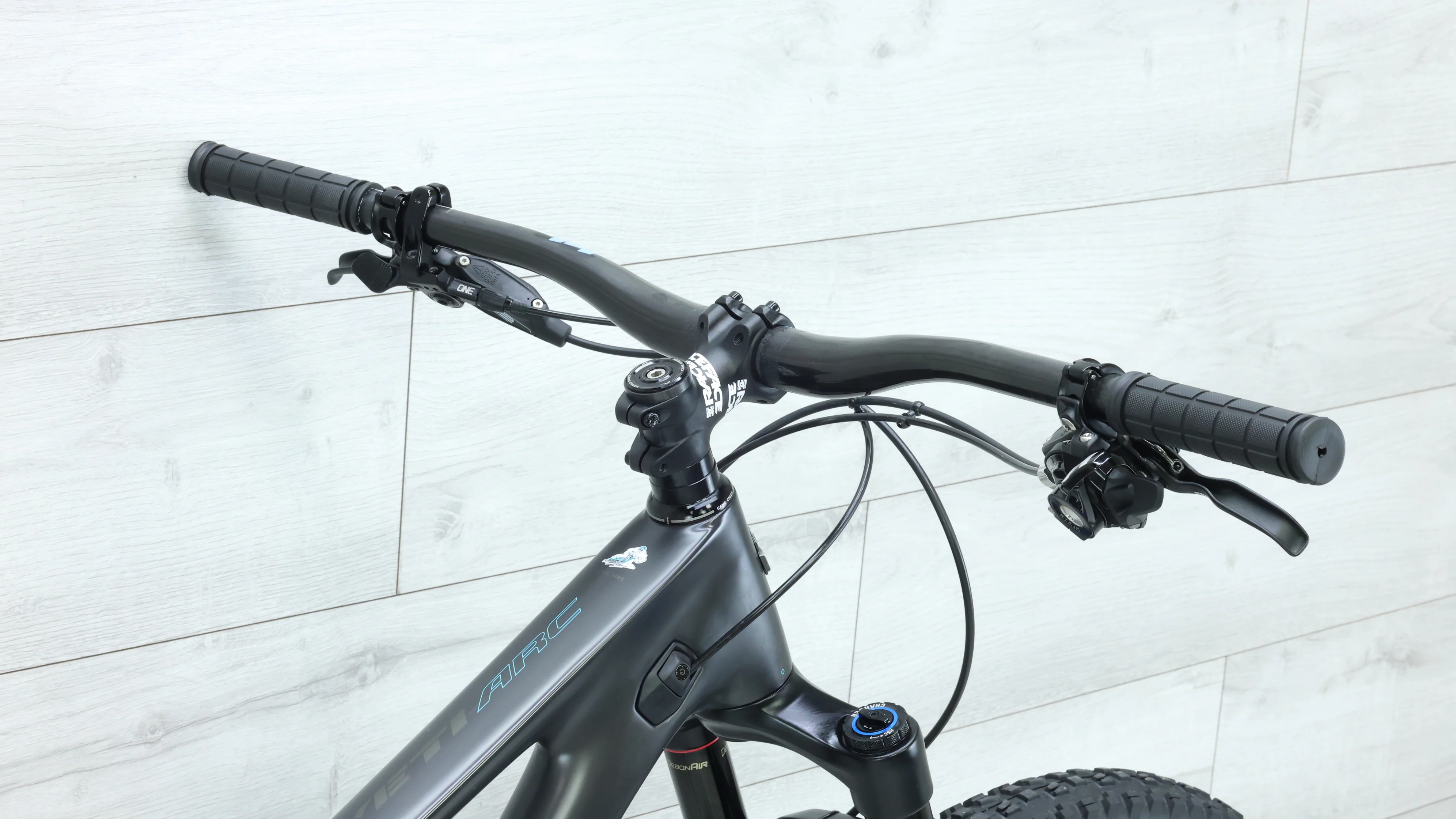 2022 Yeti ARC T Mountain Bike - Large - Image 10