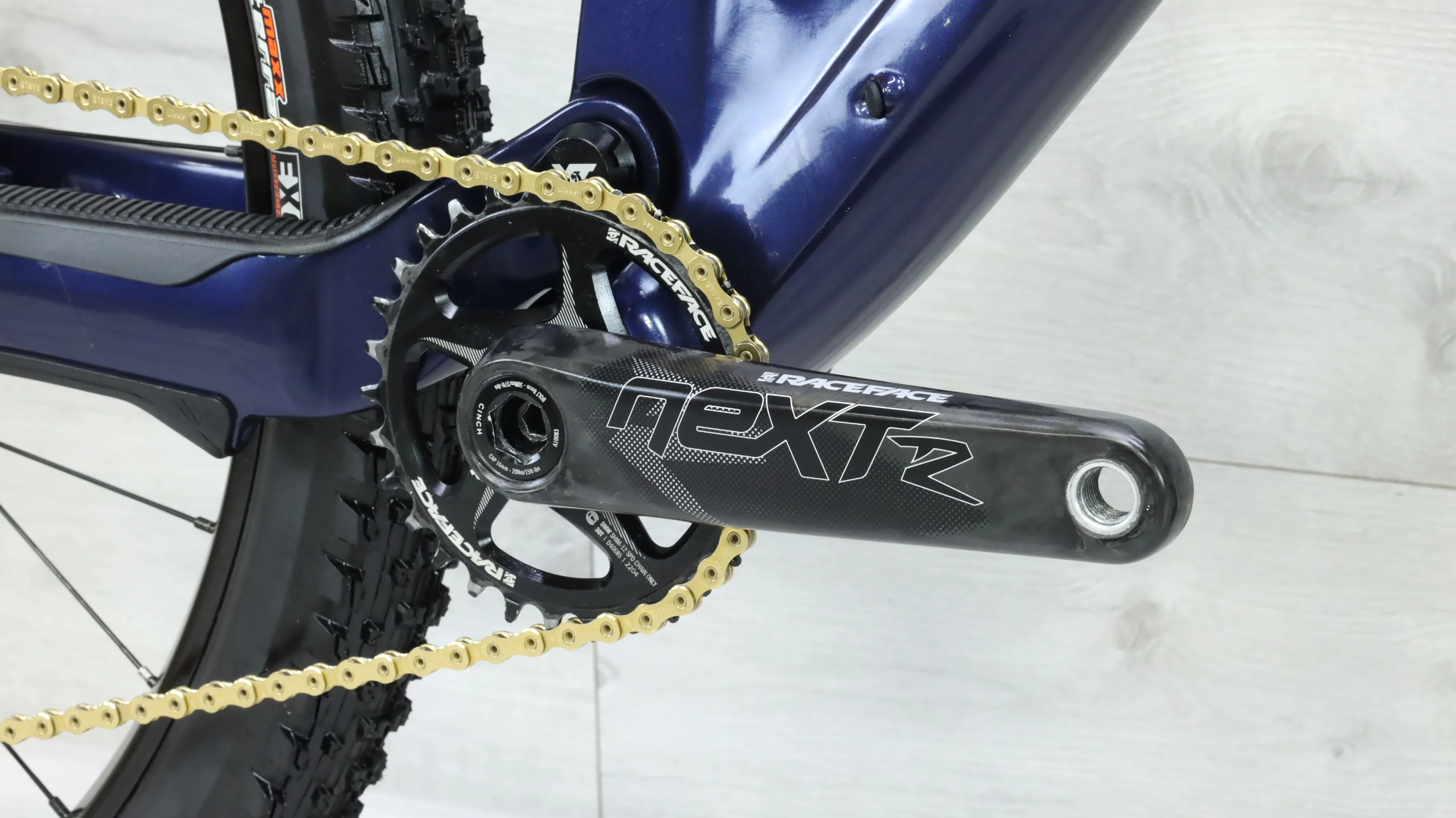 2023 YT Izzo Core AXS Mountain Bike - Large - Image 5