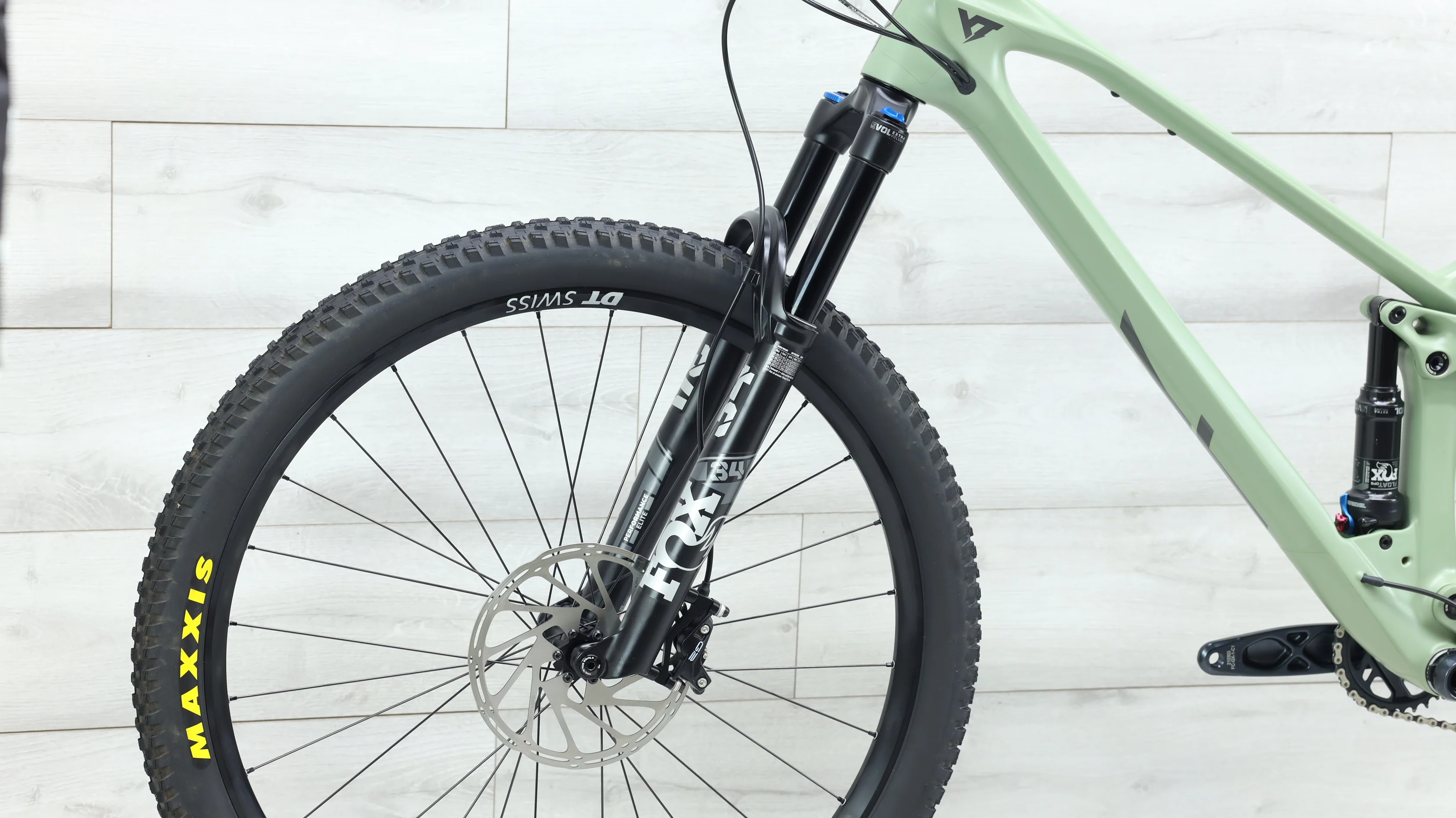 2022 YT Izzo Core 3 29 Mountain Bike - X-Large - Image 8