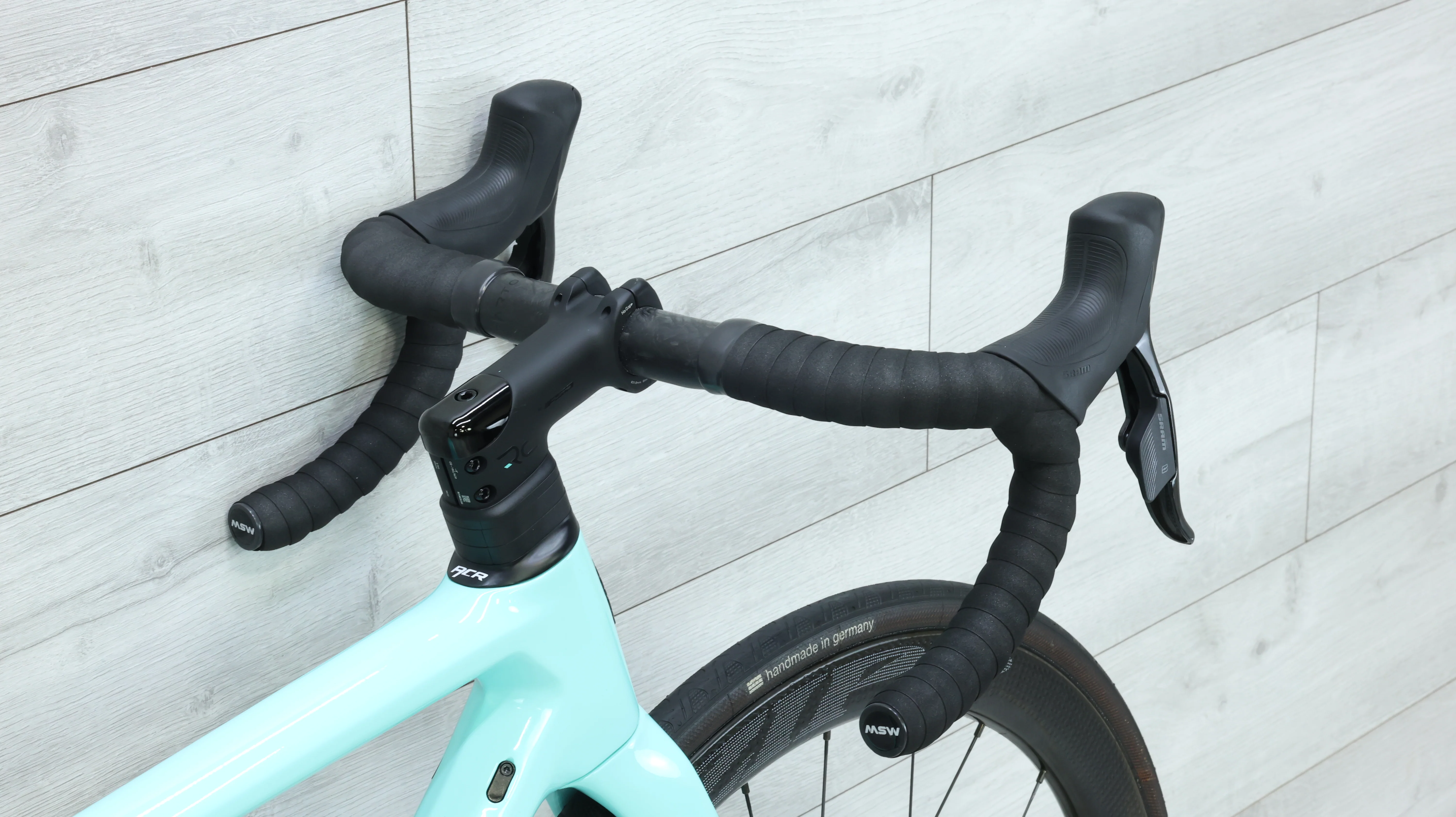 2023 Bianchi Specialissima Red eTap Road Bike - 50cm - Image 7