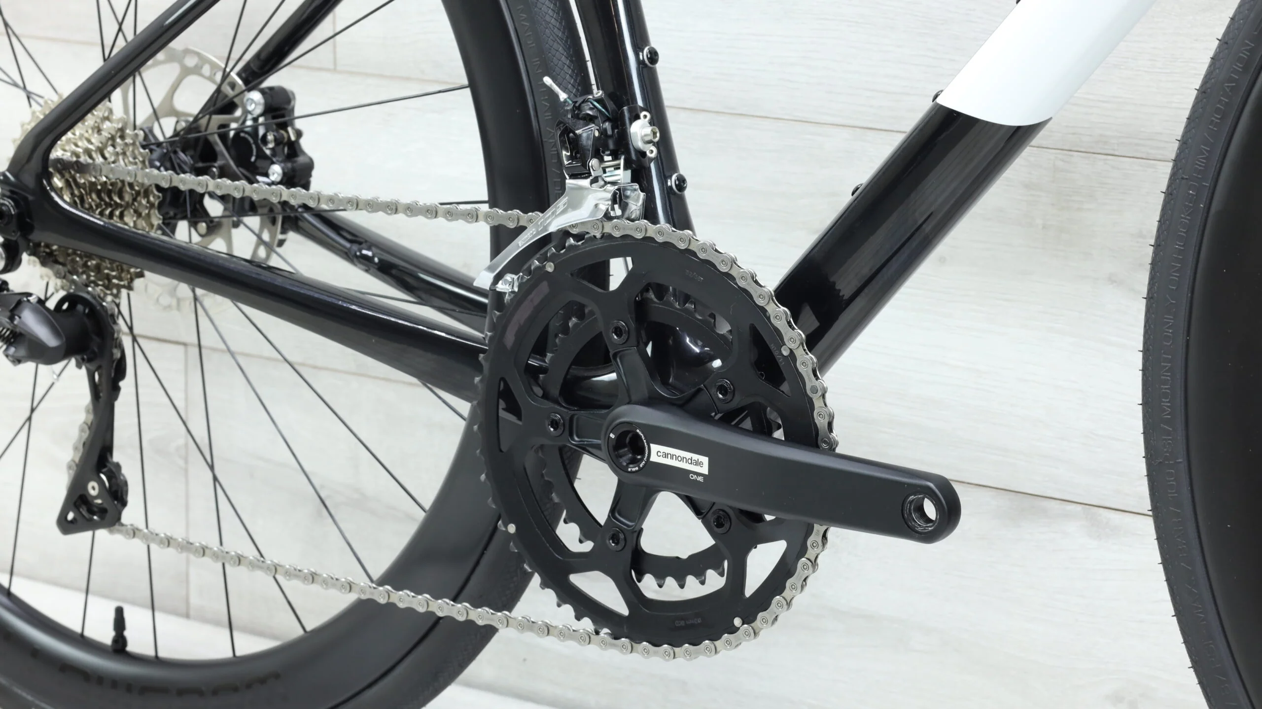 2023 Cannondale Supersix EVO Carbon 105 Disc  Road Bike - 48cm - Image 6