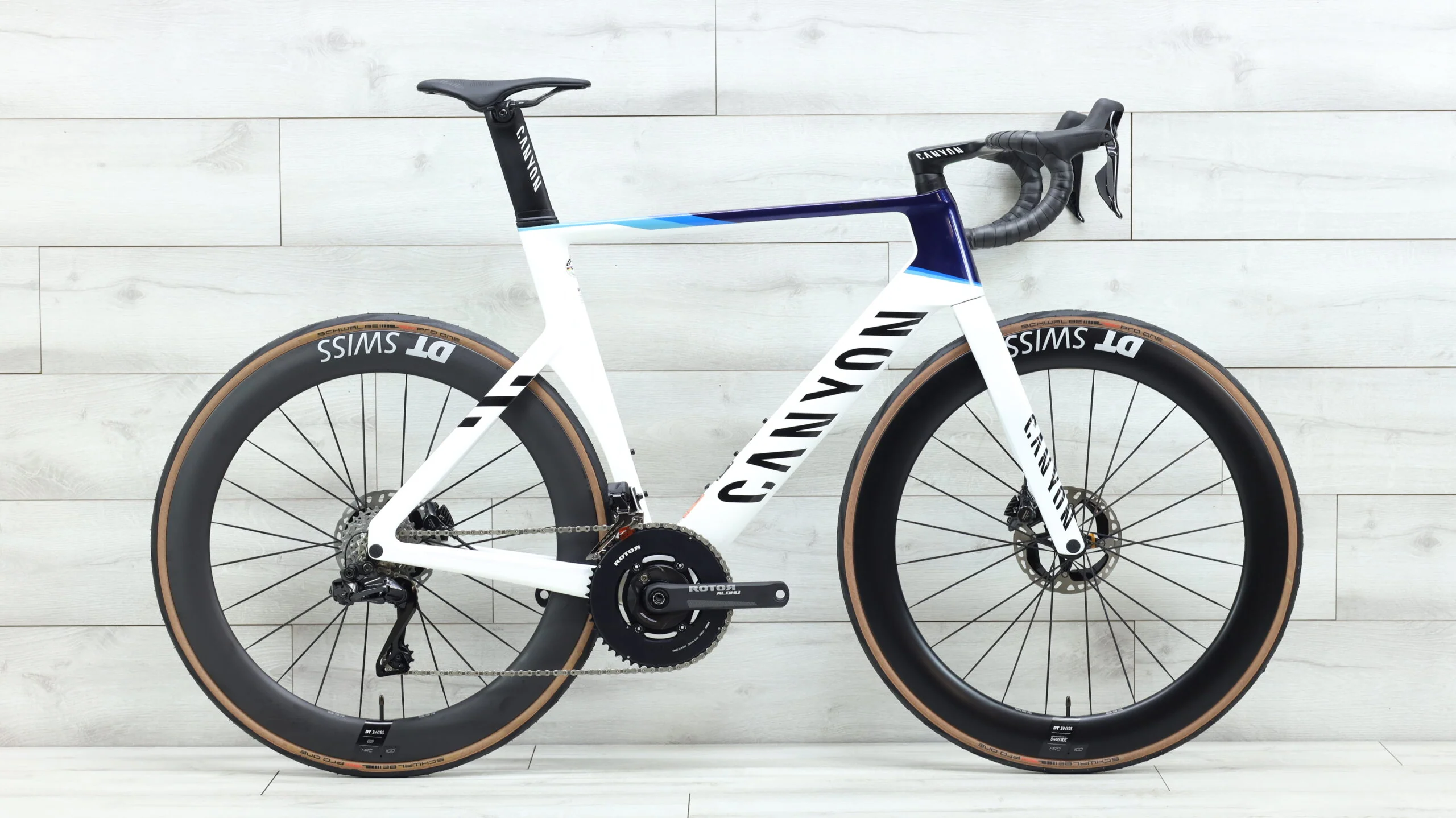 2023 Canyon Aeroad CFR Disc Di2  Road Bike - Large