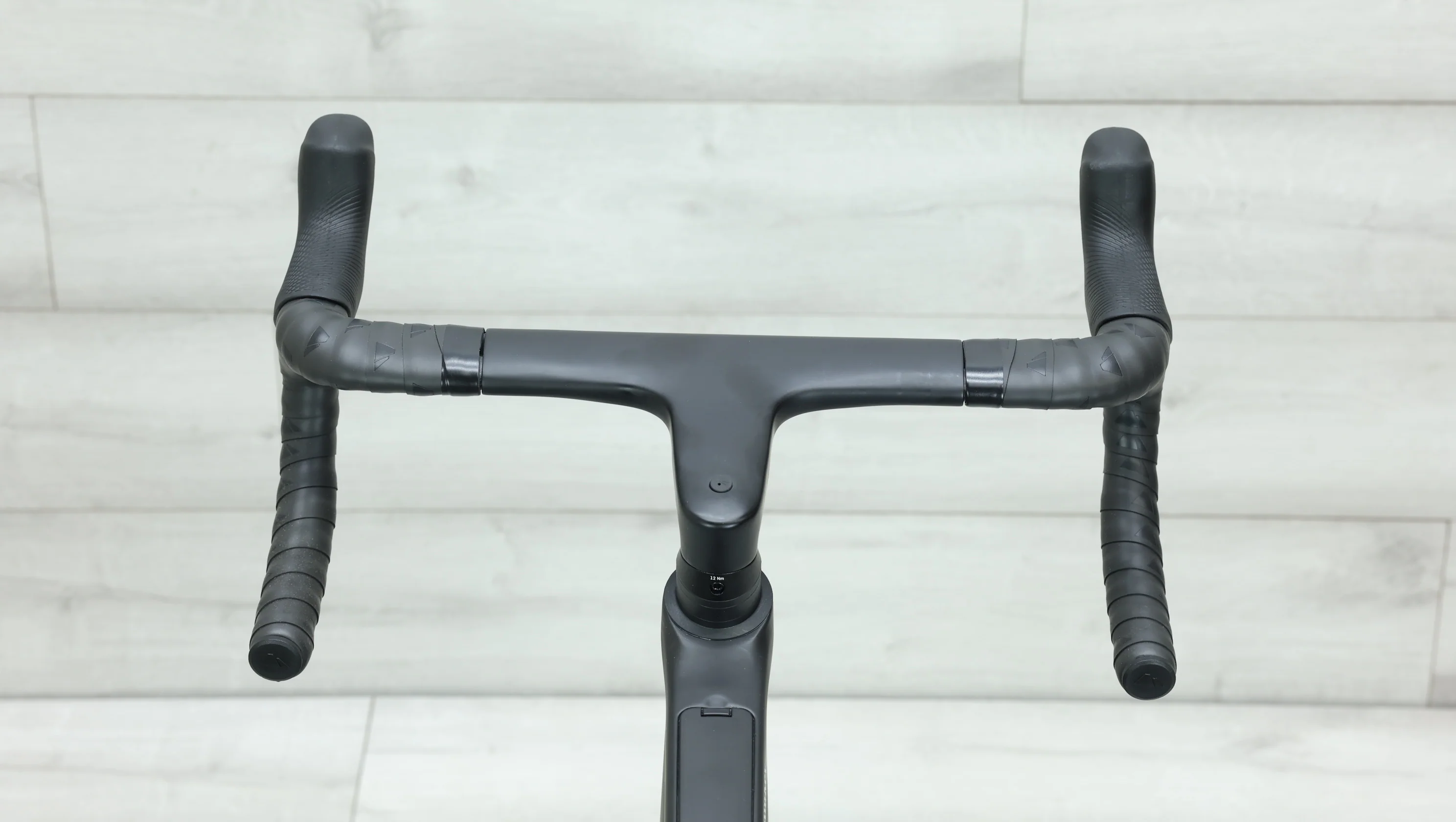 2023 Canyon Endurace CFR AXS Road Bike - Large - Image 11