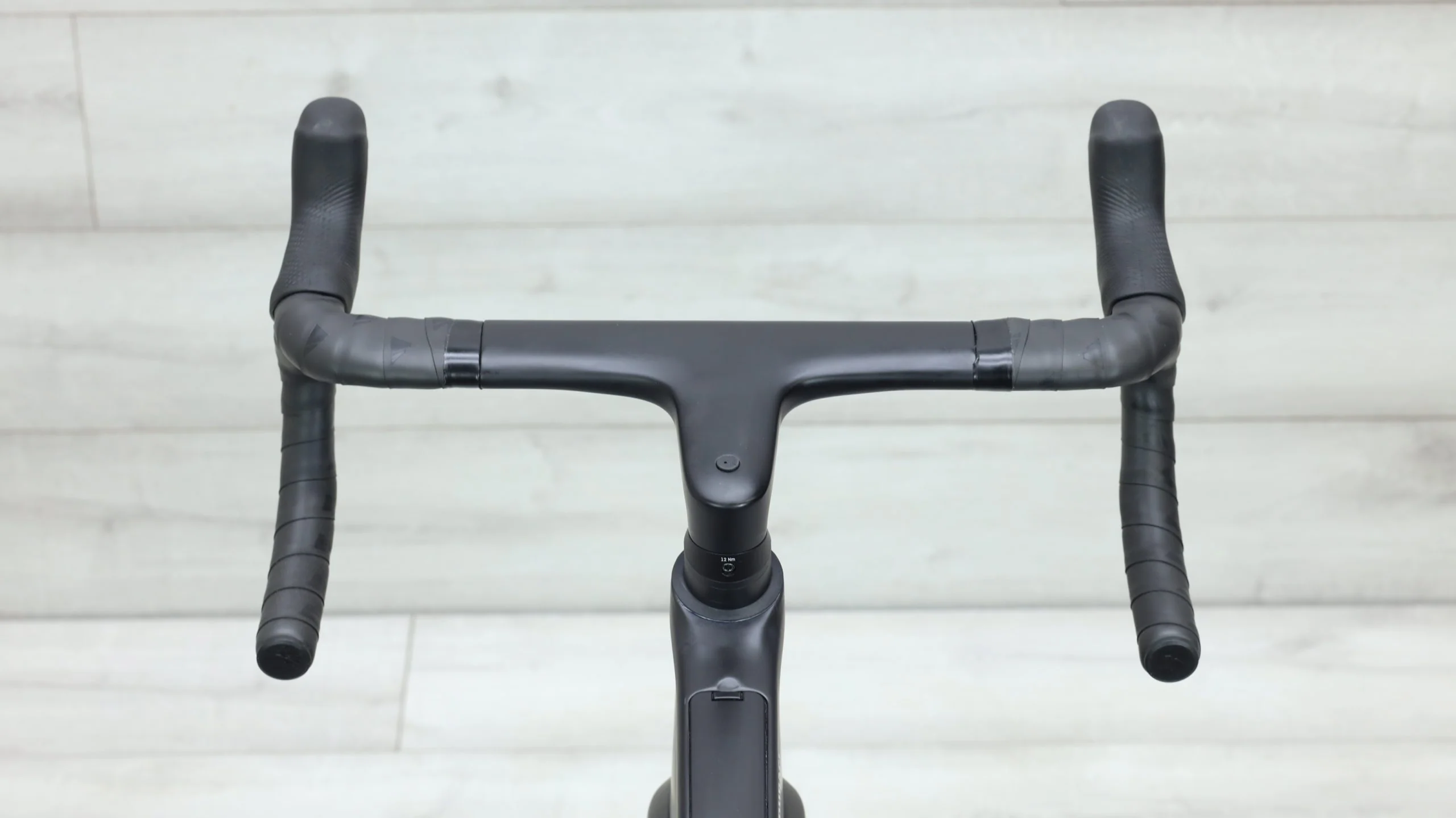 2023 Canyon Endurace CFR AXS Road Bike - Medium - Image 10