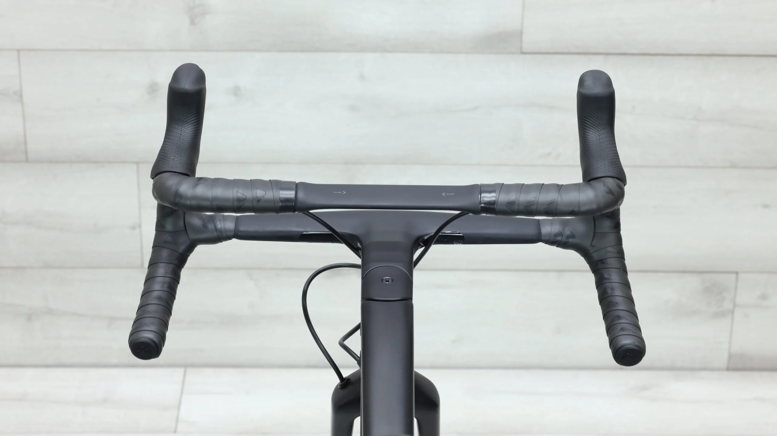 2023 Canyon Grail CF SLX 9 eTap Gravel Bike - Small - Image 10