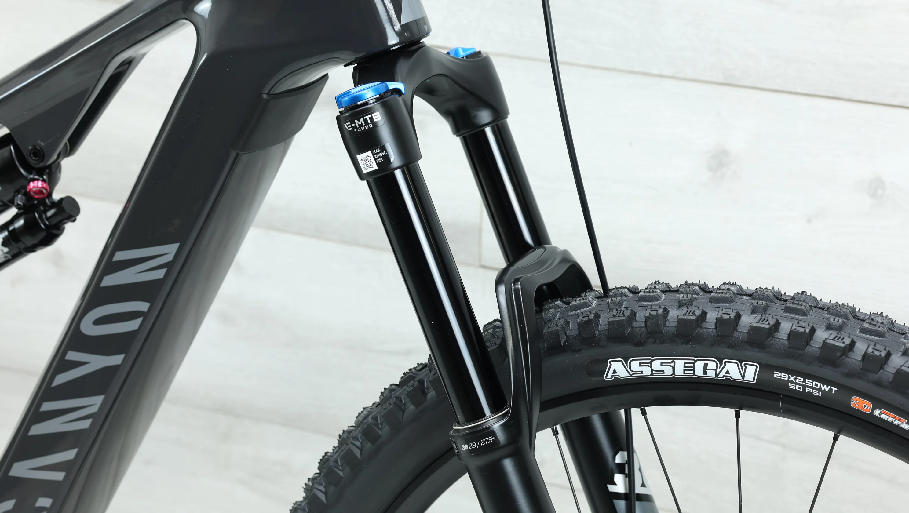 2023 Canyon Spectral:ON CF 8 Mountain E-Bike - Small - Image 7