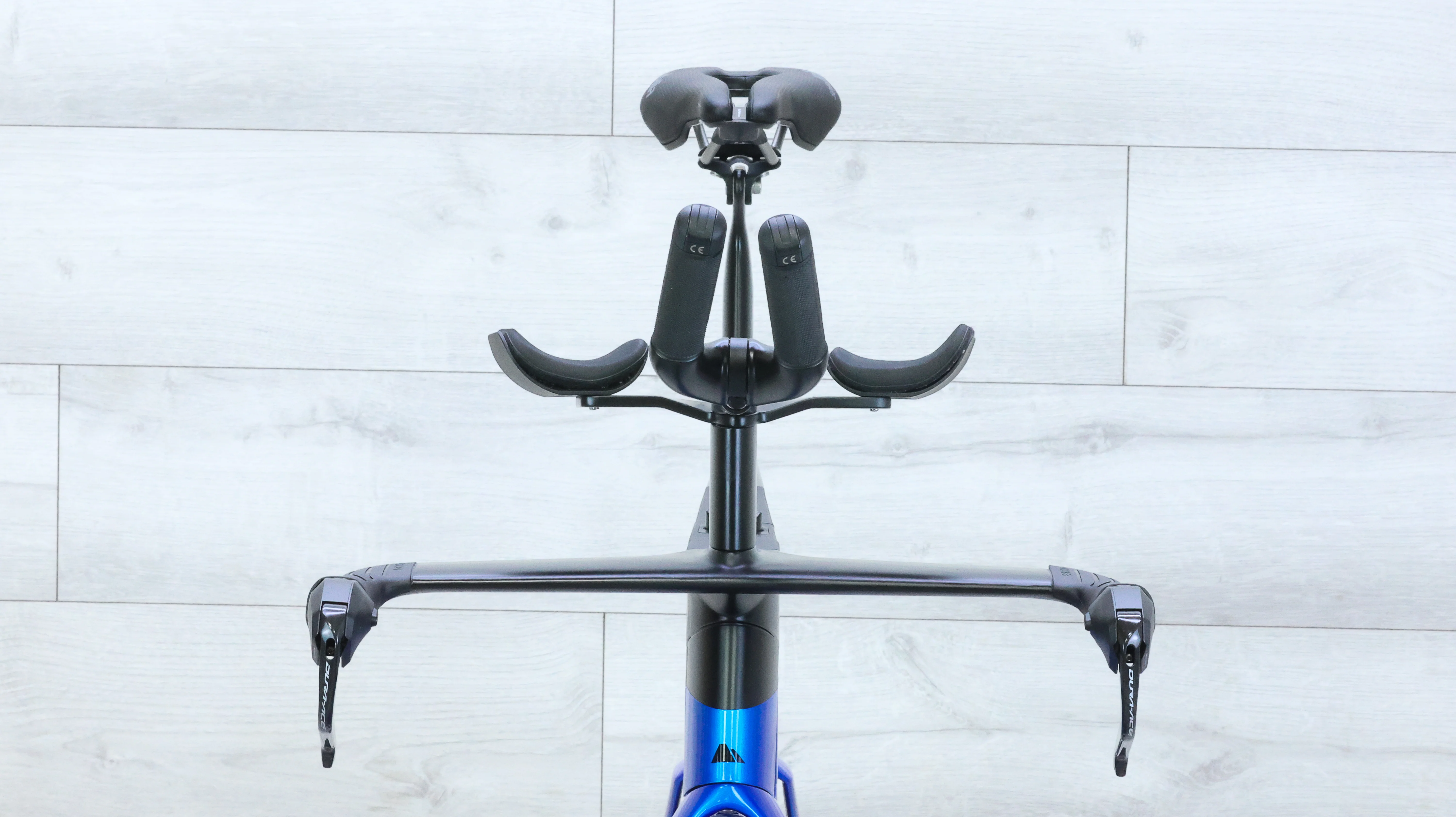 2023 Canyon Speedmax CFR Disc Di2 Triathlon Bike - Medium - Image 12