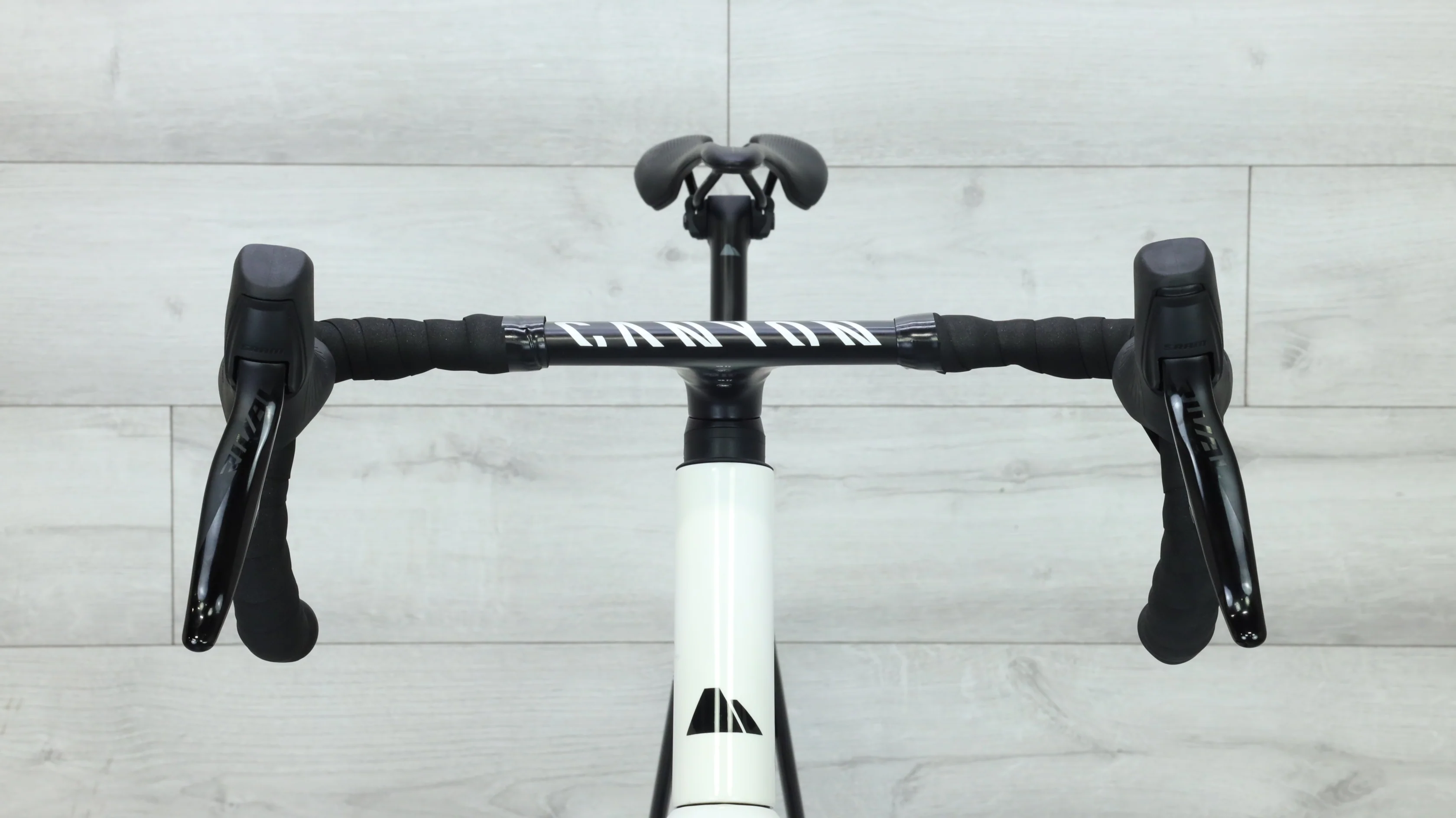 2023 Canyon Ultimate CF SL 7 AXS Road Bike - Large - Image 10