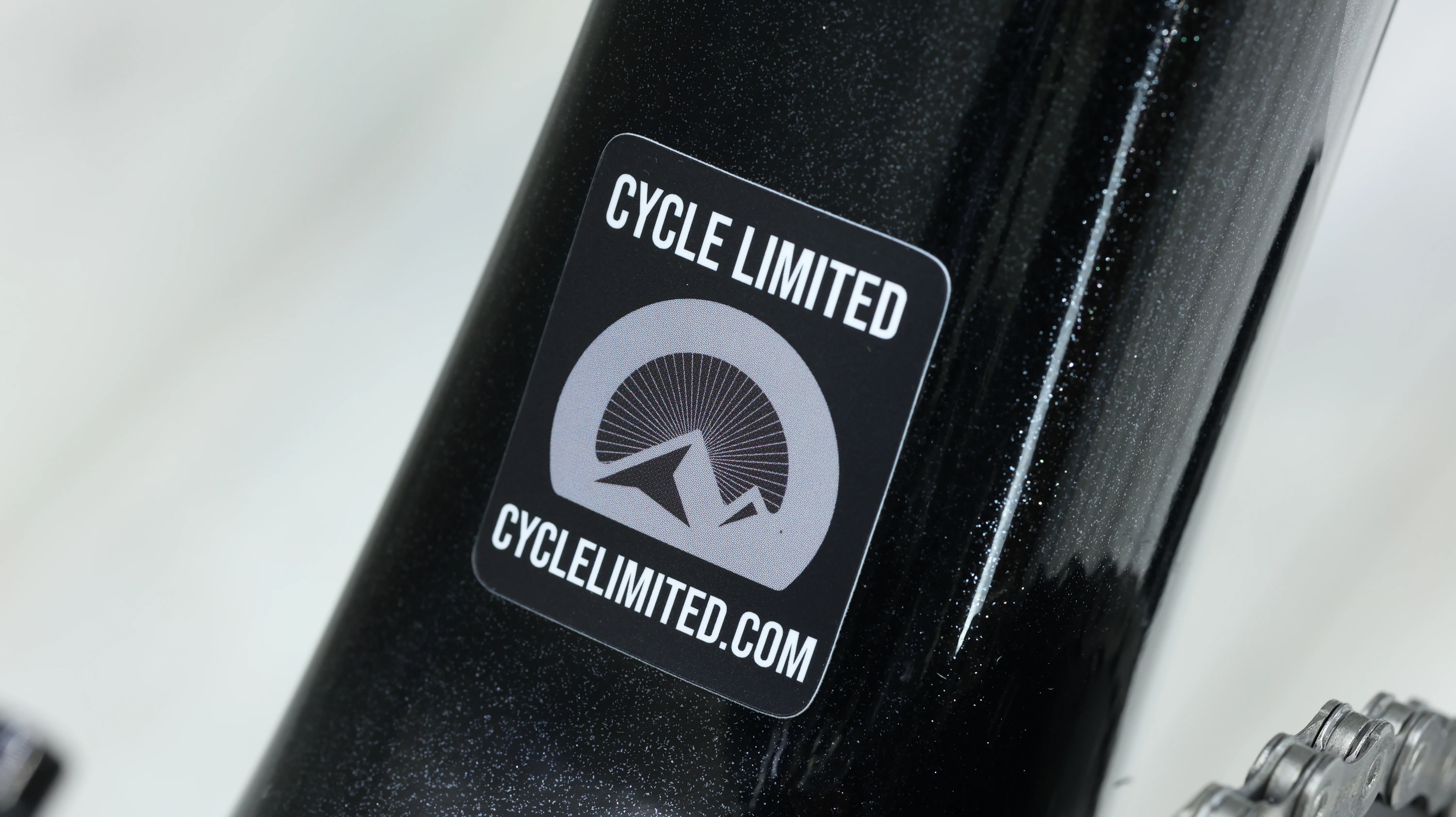 2023 Cervelo Caledonia 105 Di2 Road Bike - 56cm - Image 3