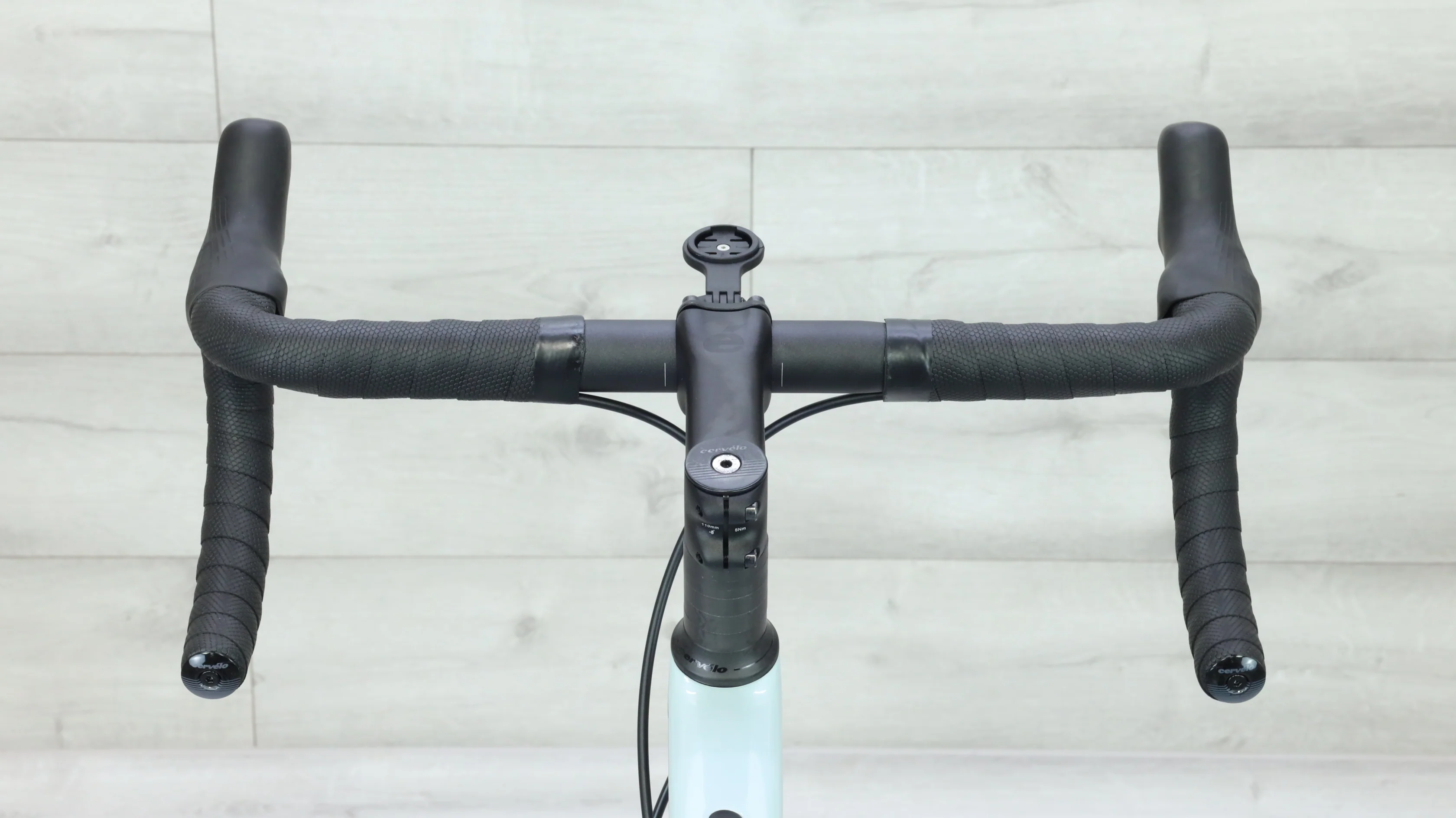 2023 Cervelo Caledonia 105 Di2 Road Bike - 61cm - Image 11