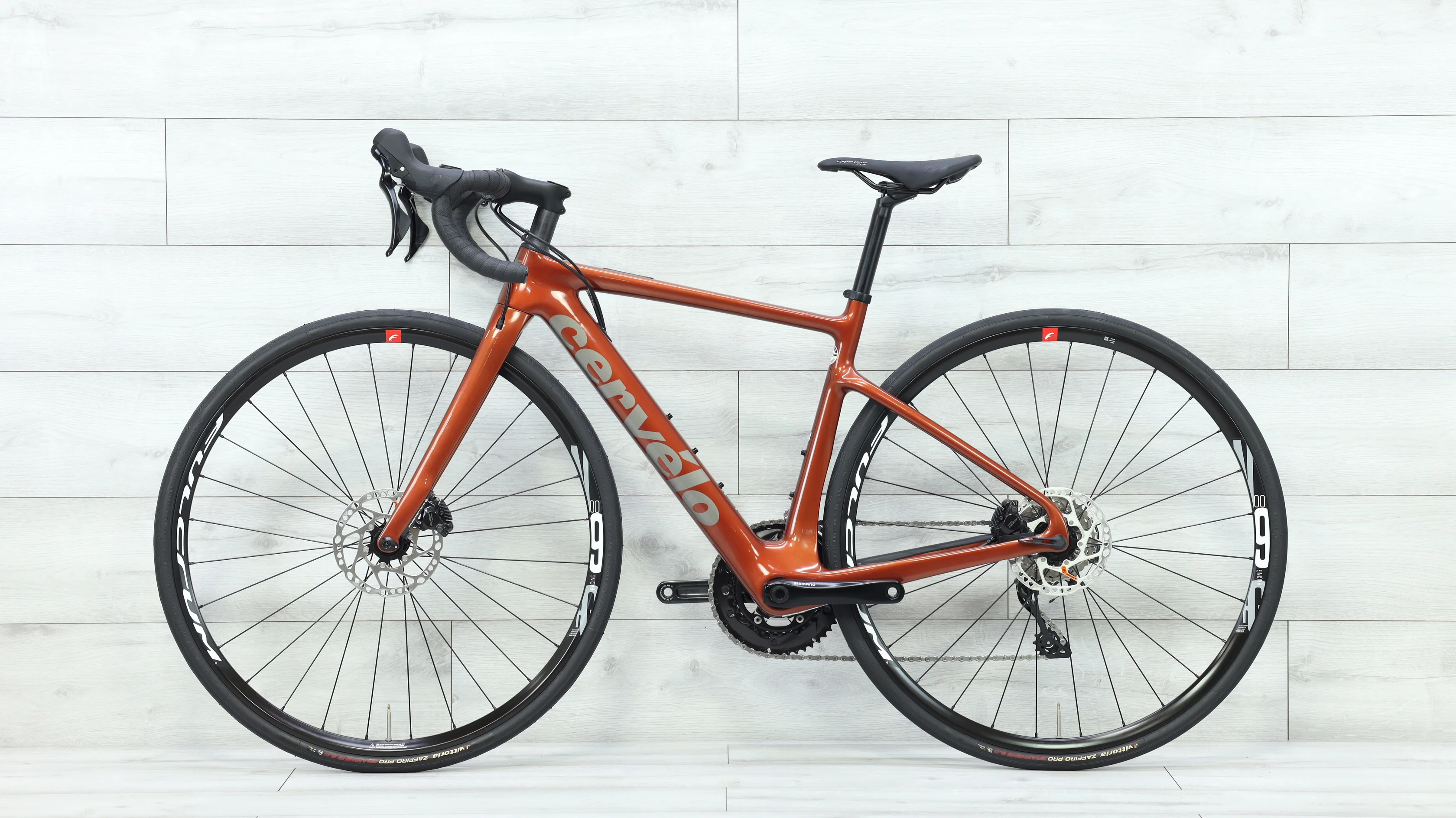 2023 Cervelo Caledonia 105 Road Bike - 48cm - Image 2