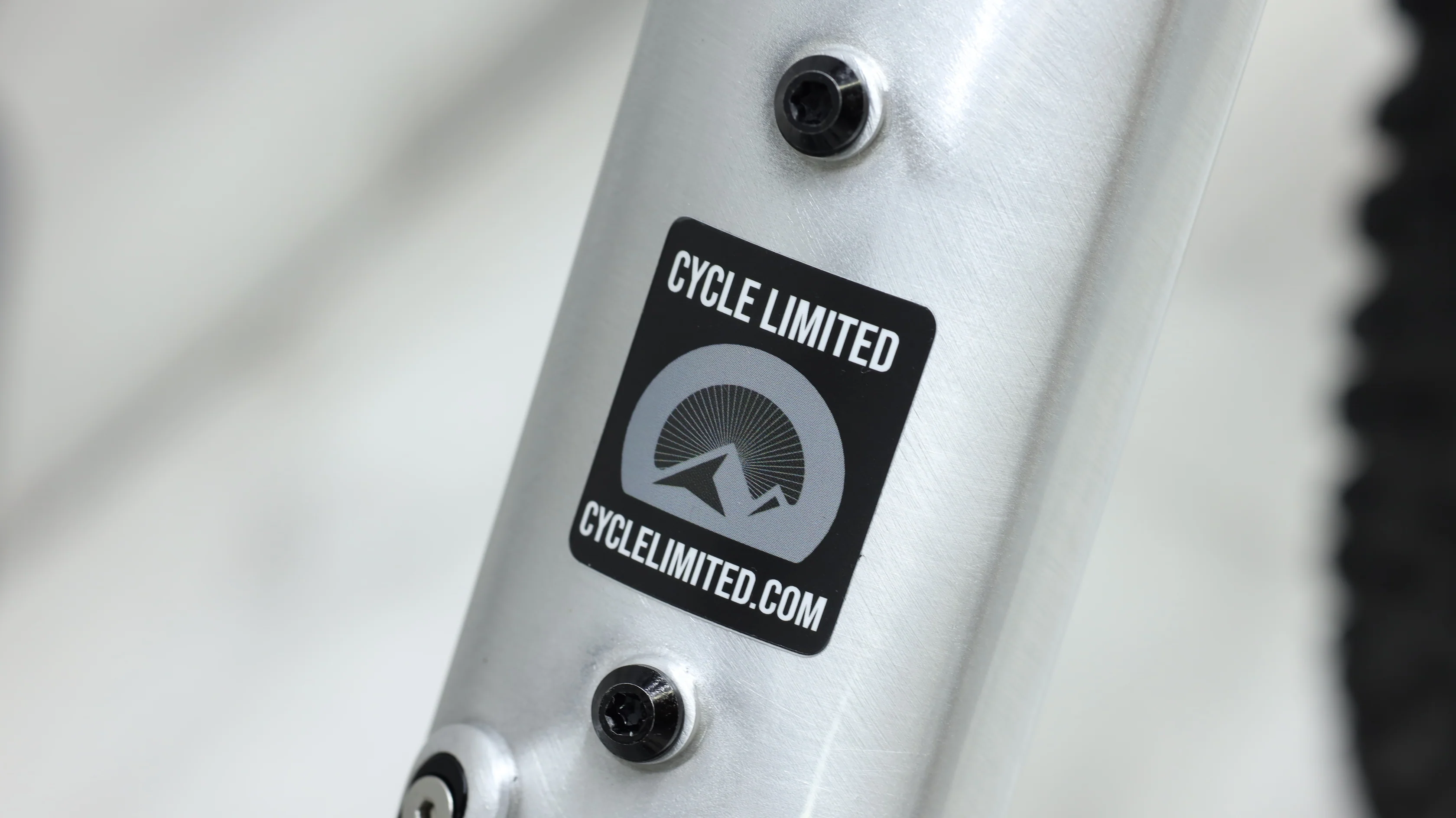 2023 Commencal Meta TR 29 Mountain Bike - Medium - Image 3