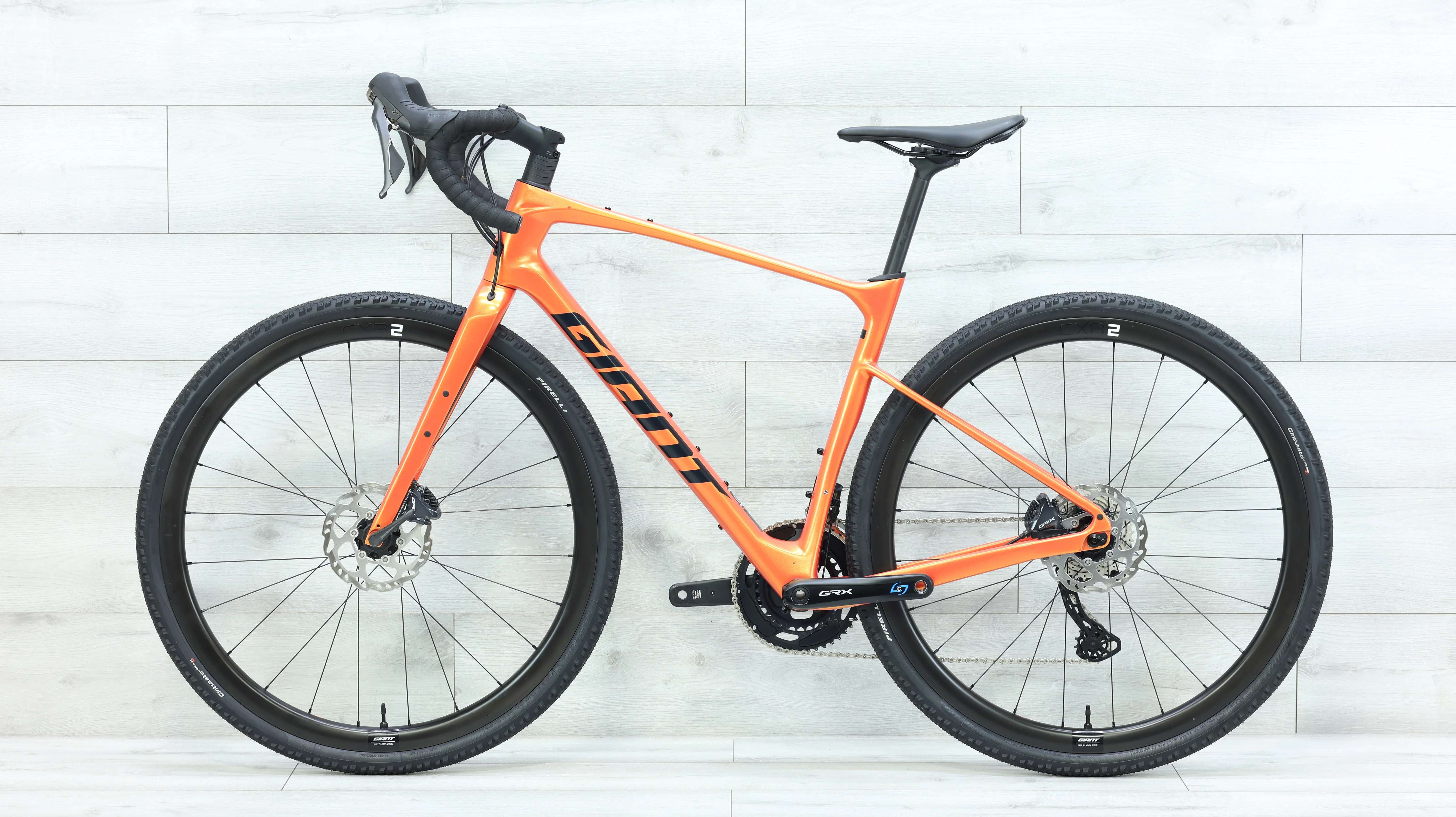 2023 Giant Revolt Advanced 0 Gravel Bike - Medium - Image 2