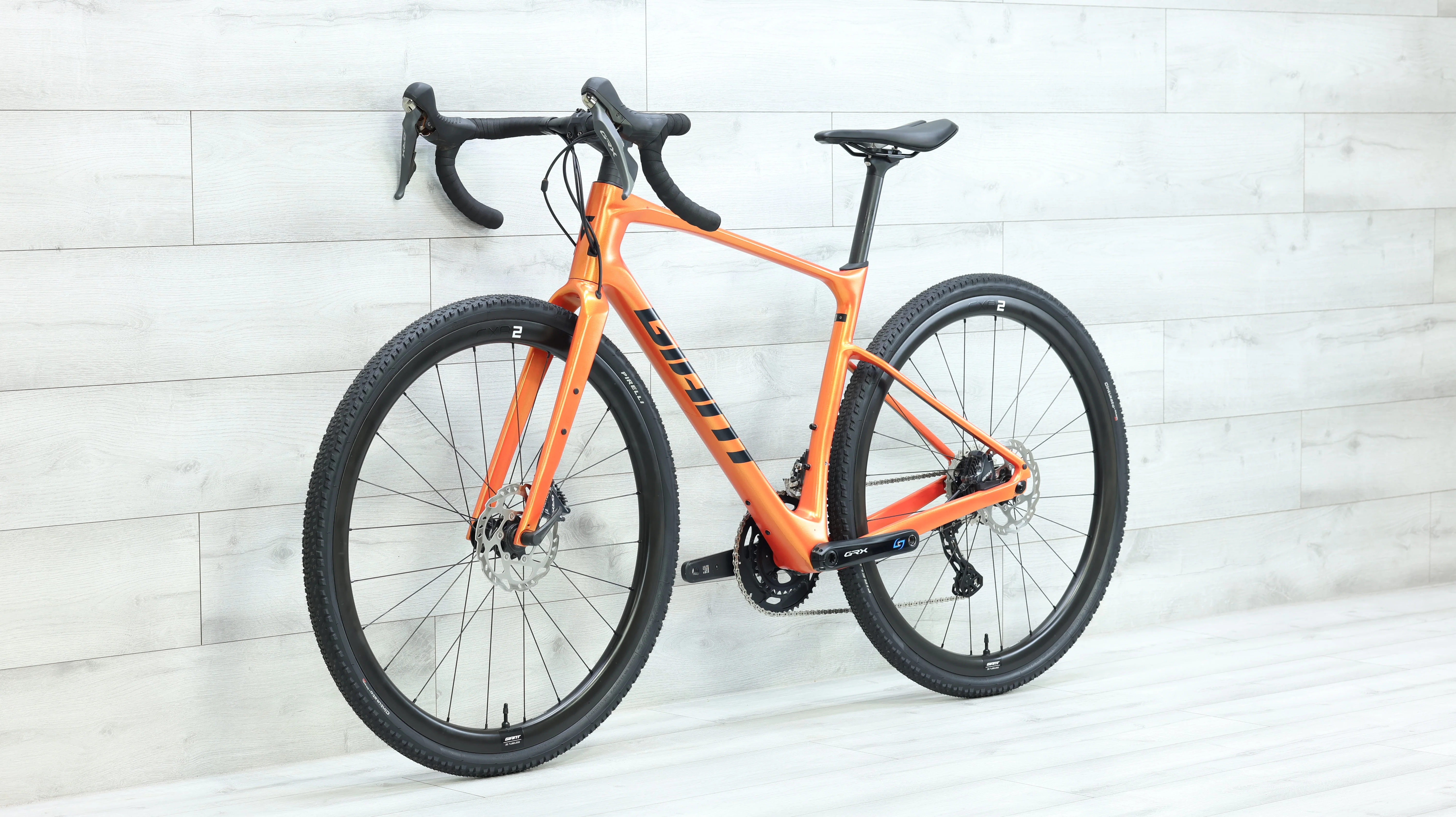 2023 Giant Revolt Advanced 0 Gravel Bike - Medium - Image 4