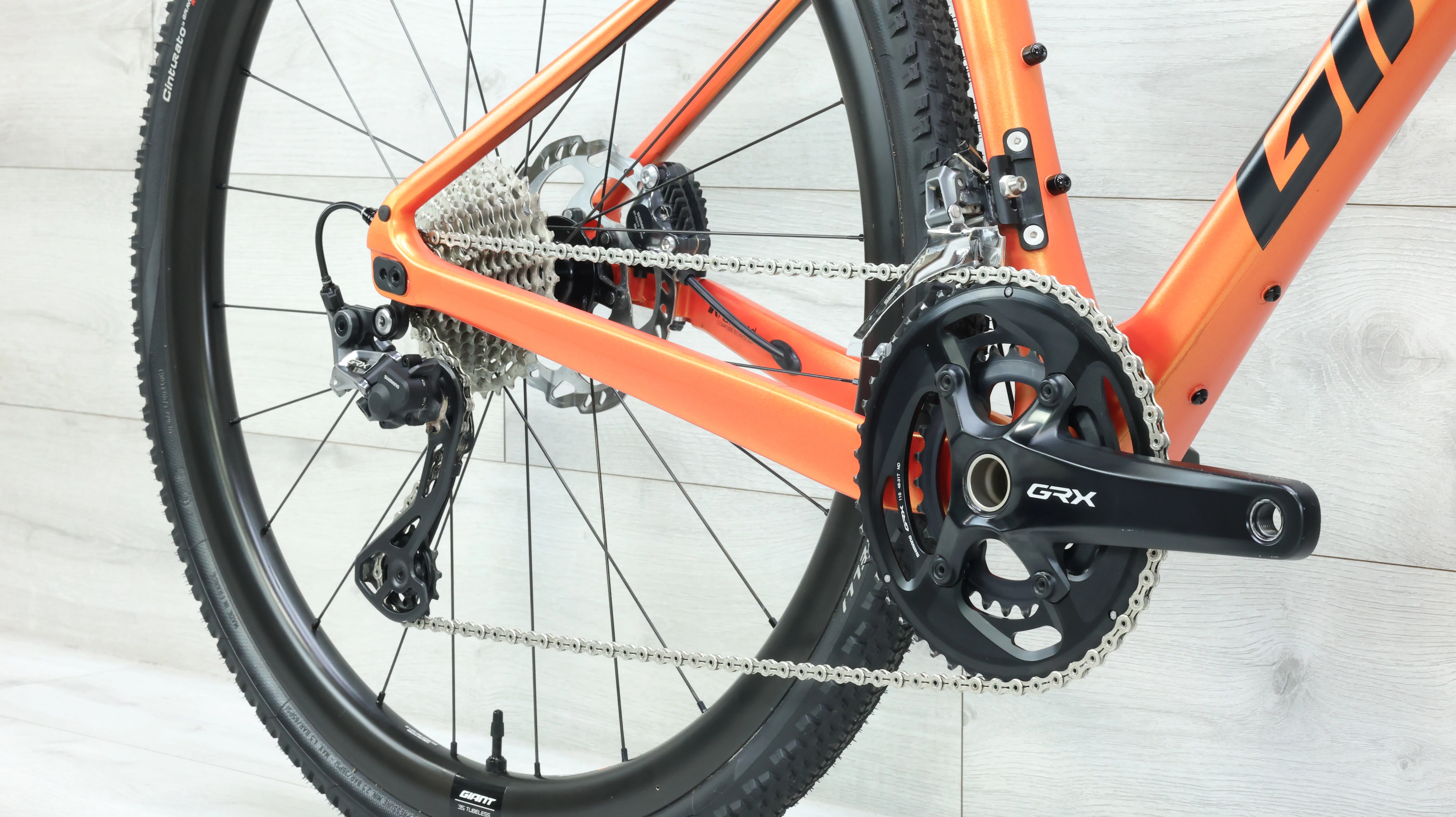 2023 Giant Revolt Advanced 0 Gravel Bike - Medium - Image 6