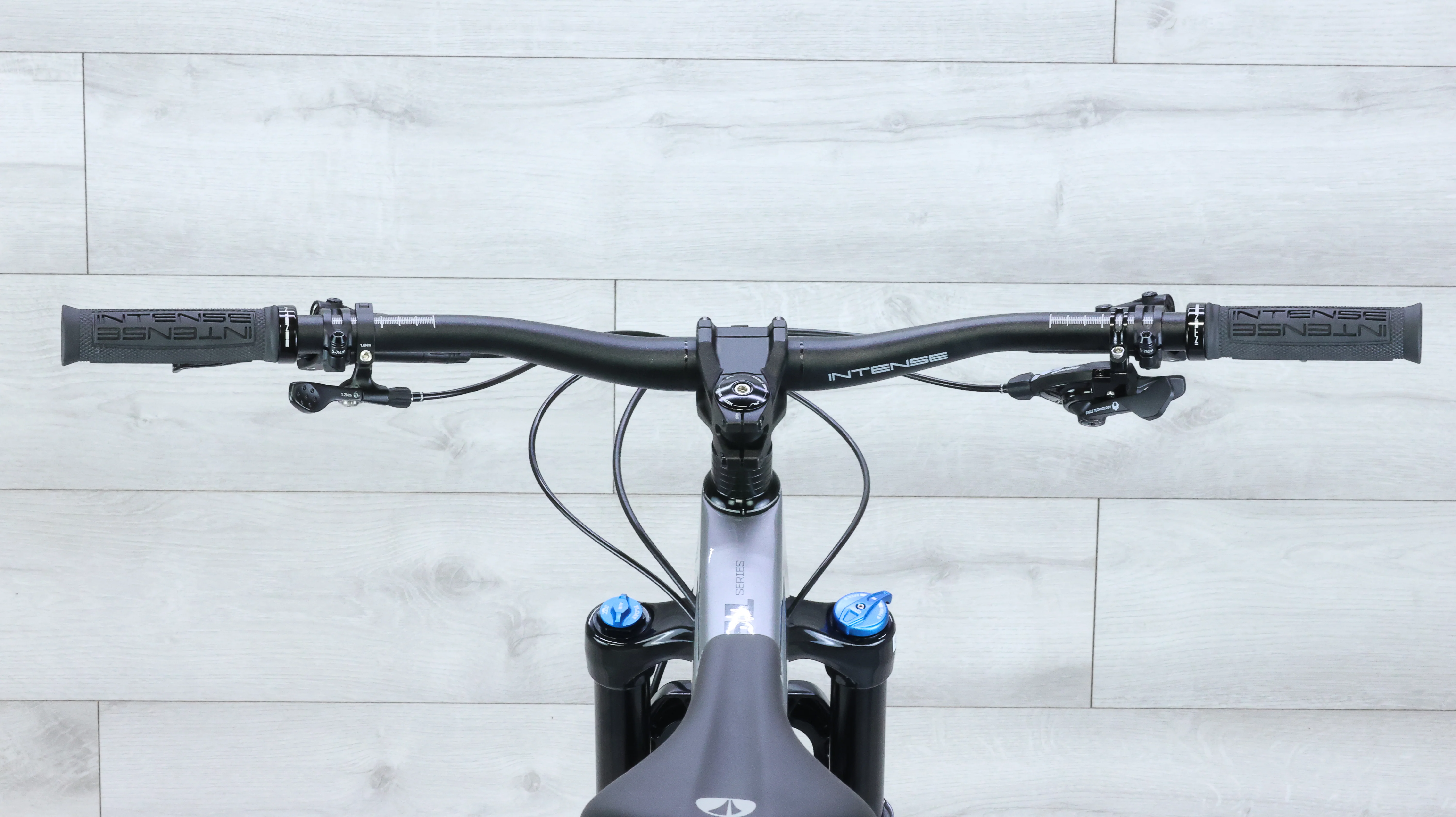 2023 Intense 951 Series XC Mountain Bike - Medium - Image 13