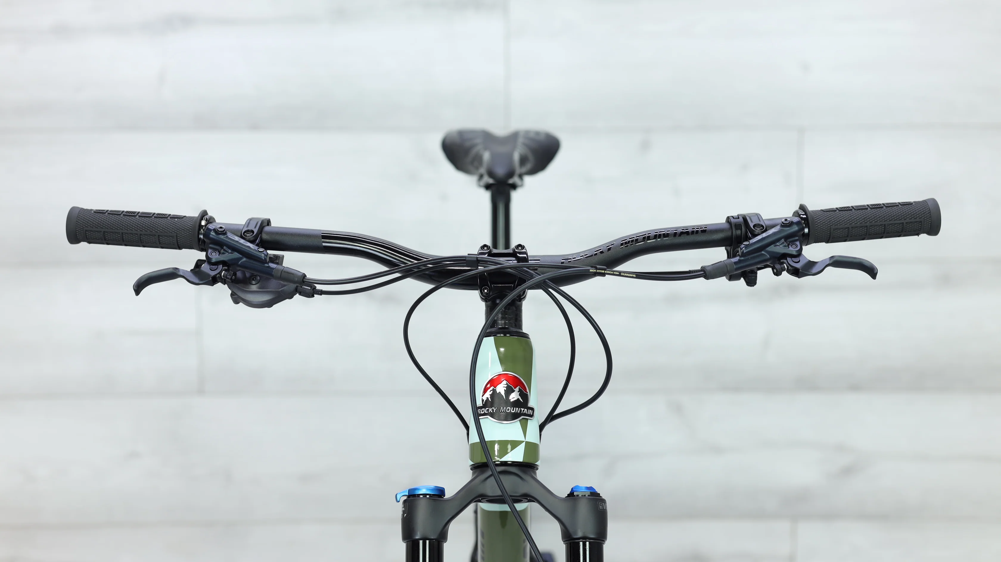 2023 Rocky Mountain Element C50 Shimano Mountain Bike - Medium - Image 11