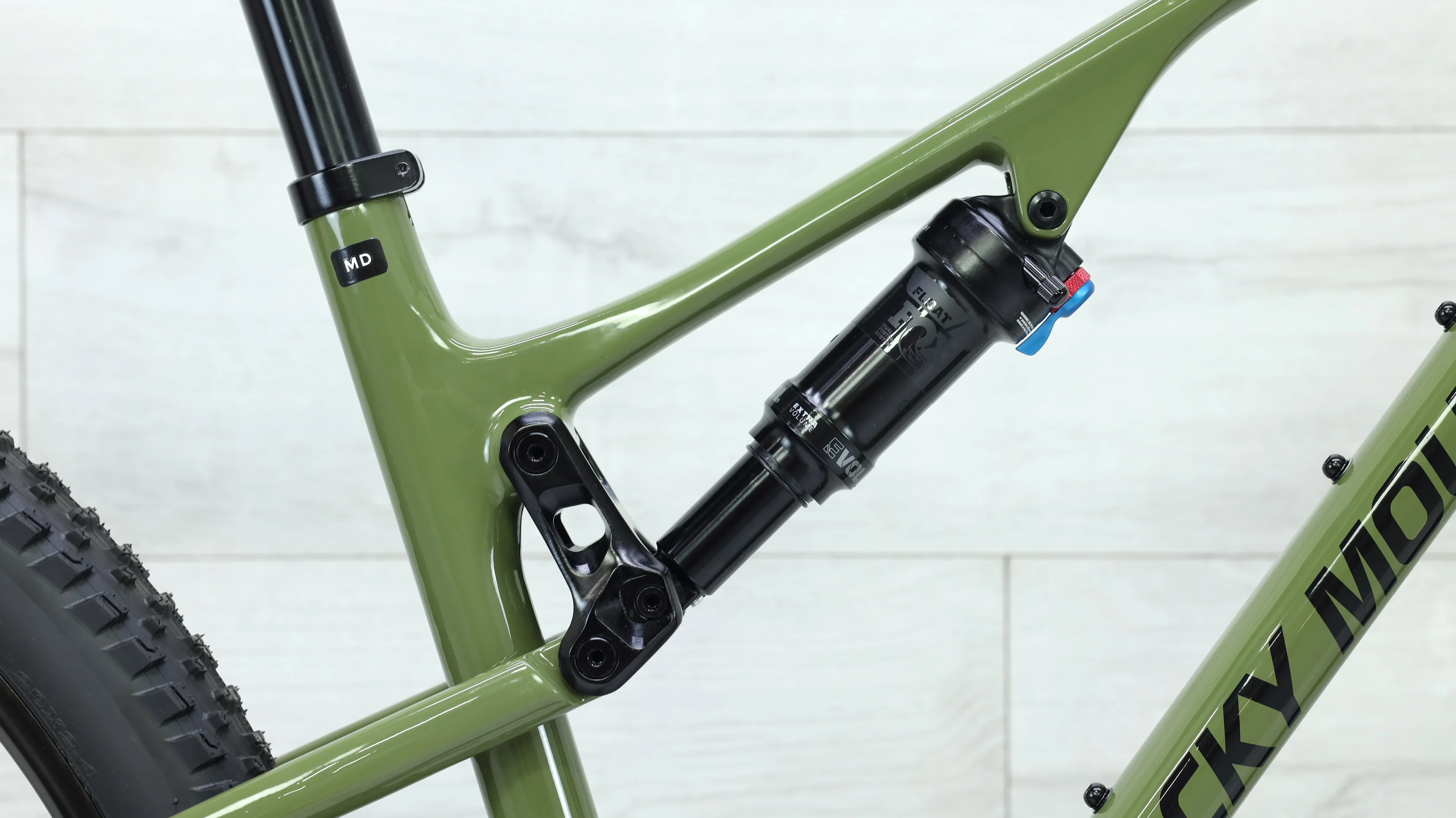2023 Rocky Mountain Element C50 Shimano Mountain Bike - Medium - Image 9