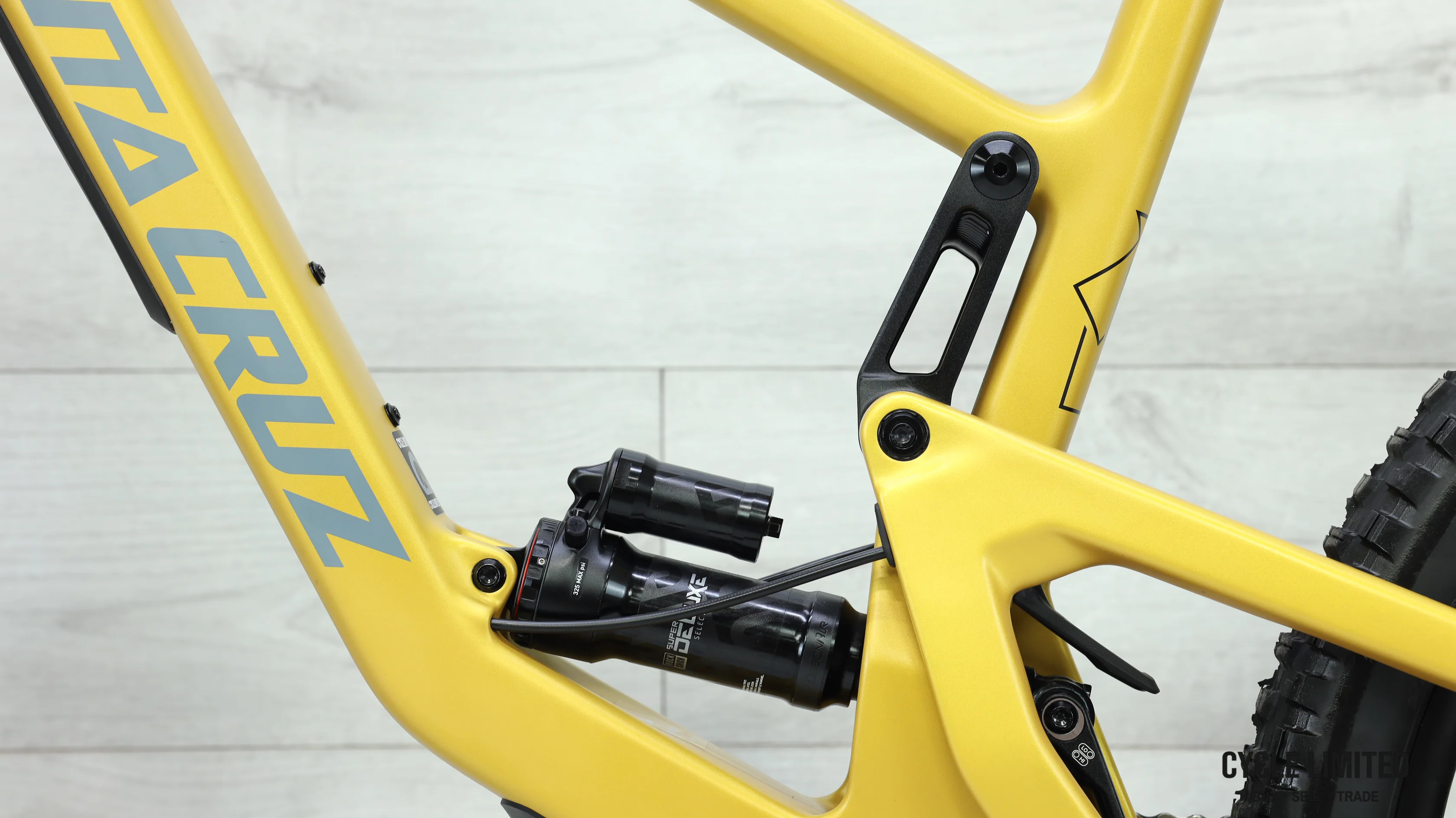 2023 Santa Cruz Bronson S Carbon C MX Mountain Bike - Large - Image 10