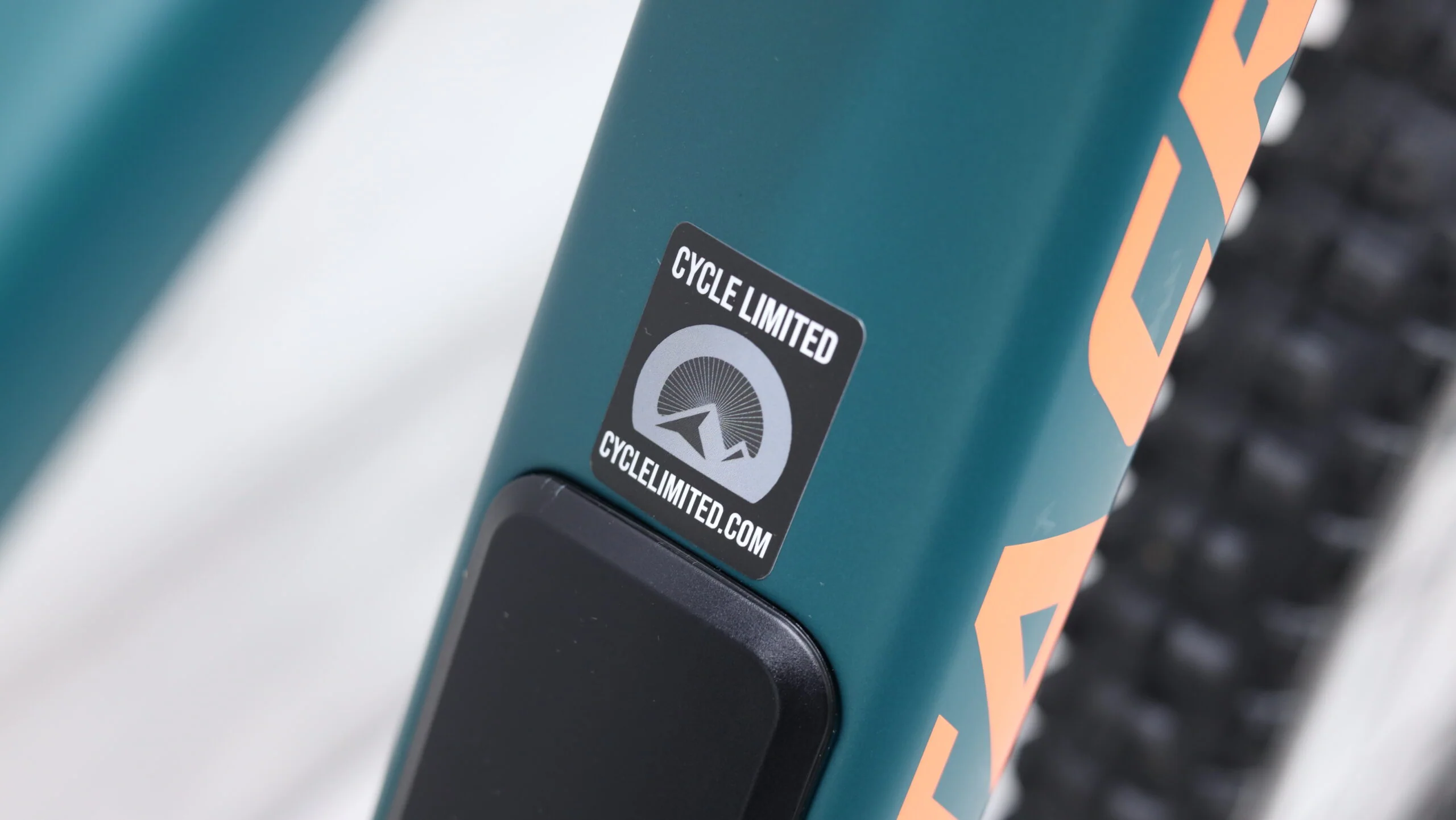 2023 Santa Cruz Hightower GX AXS Mountain Bike - Large - Image 3