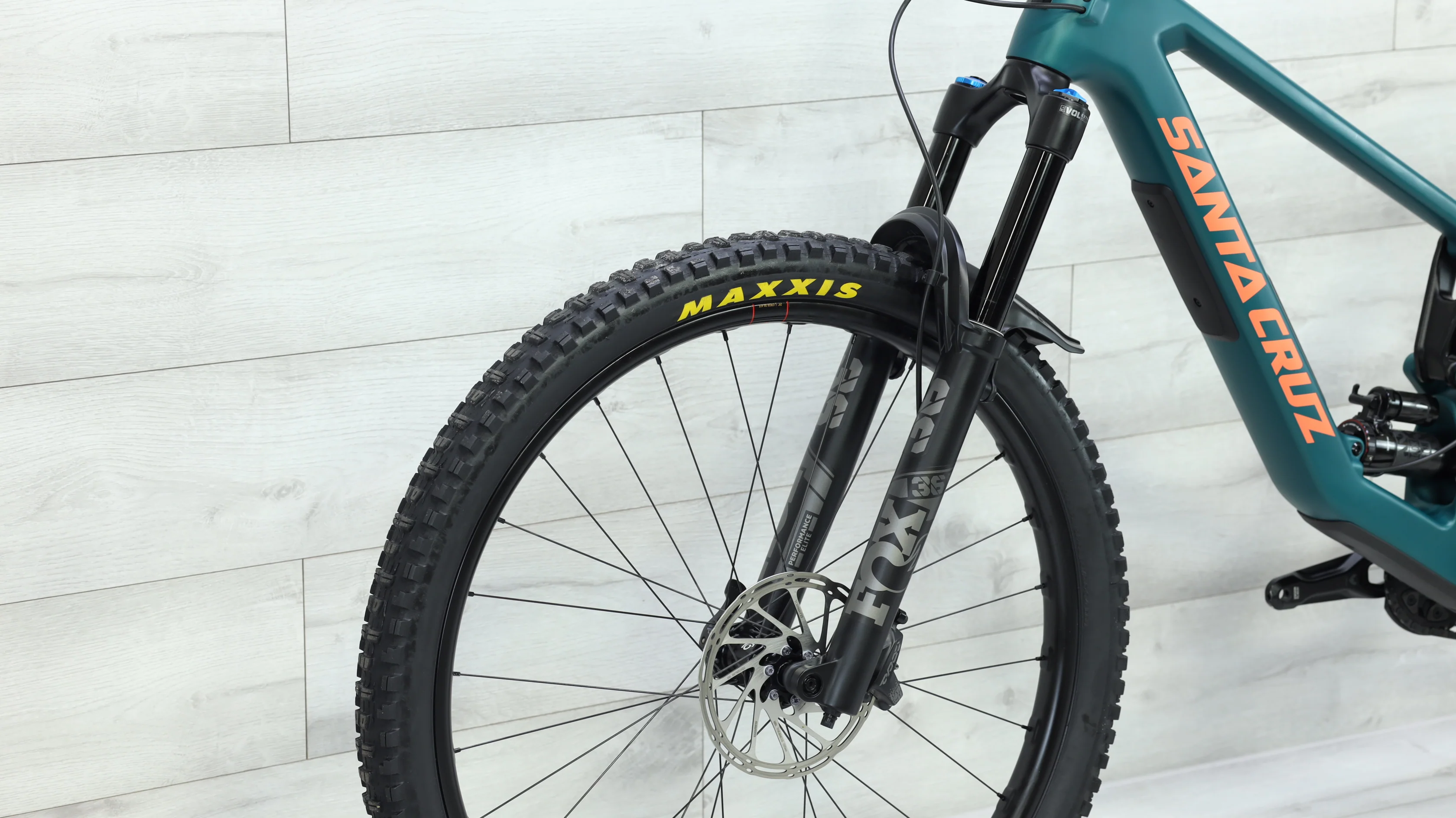 2023 Santa Cruz Hightower X0 AXS RSV Carbon Mountain Bike - Large - Image 8
