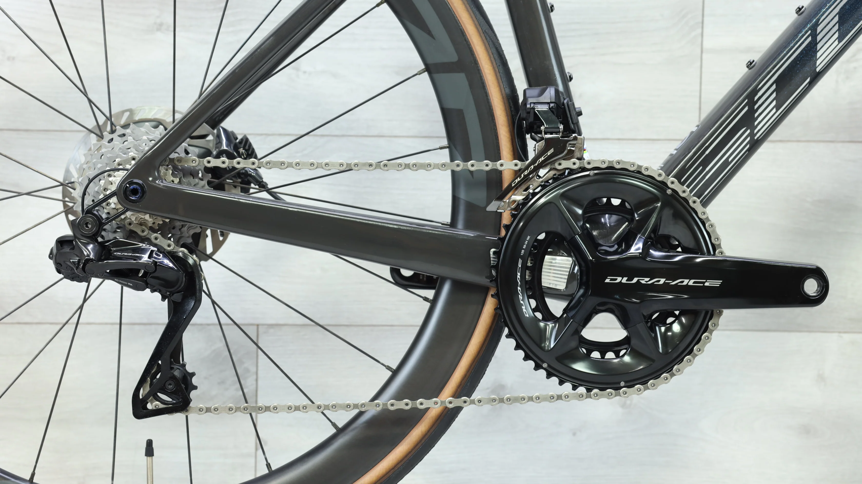 2023 Scott Addict RC Pro Road Bike - 52cm - Image 4