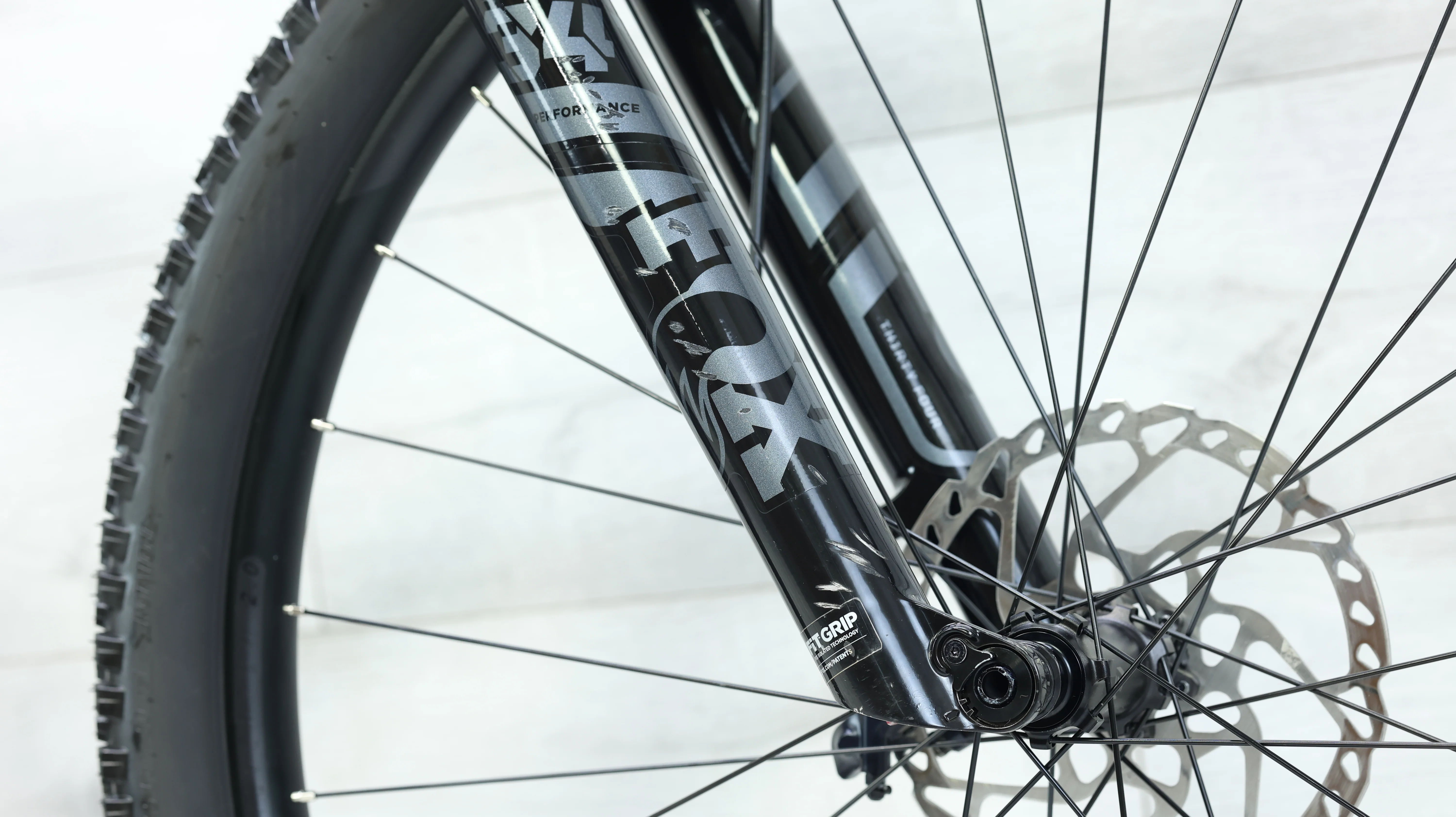 2023 Scott Contessa Spark 910 Mountain Bike - Small - Image 15