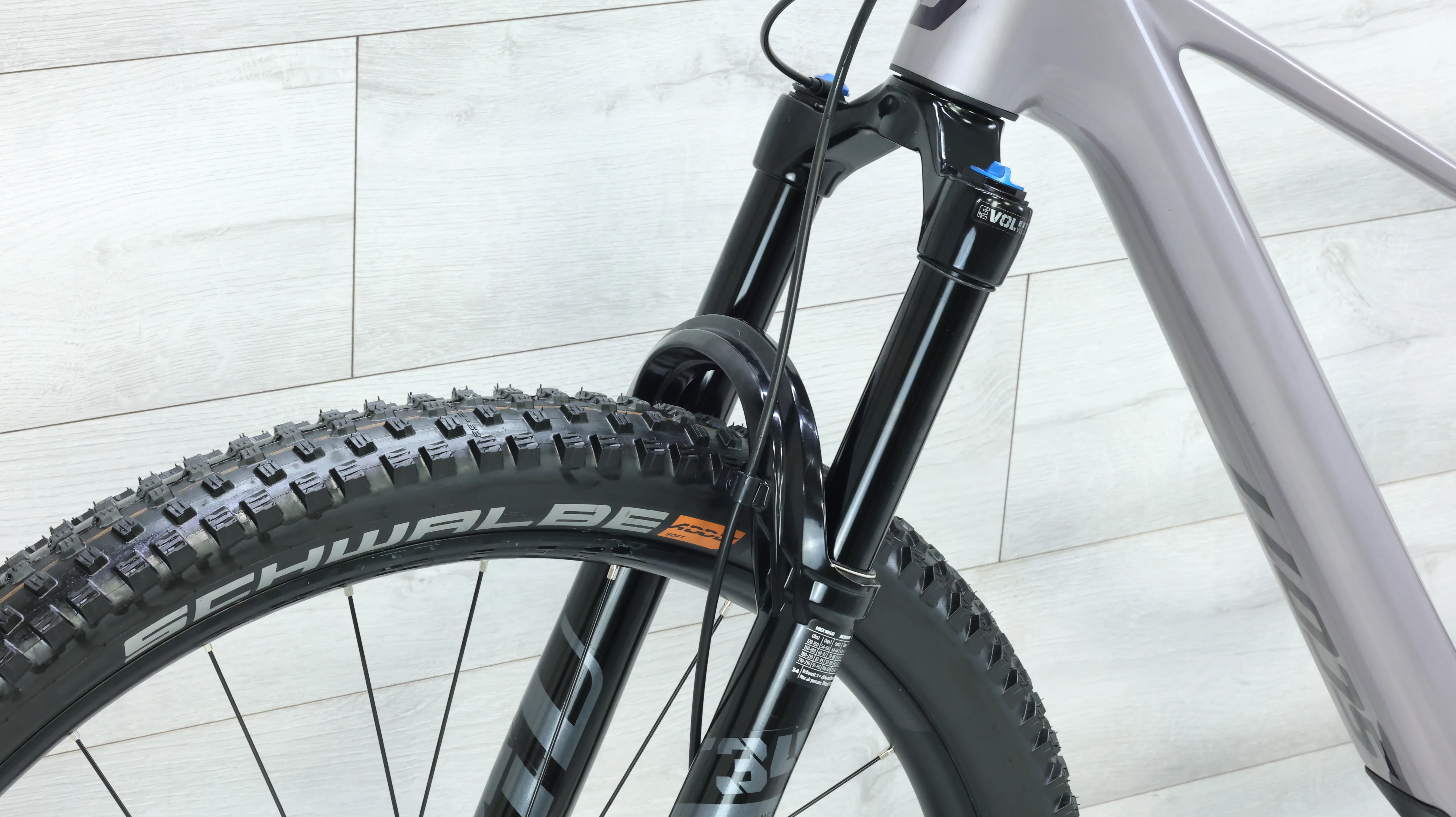 2023 Scott Contessa Spark 910 Mountain Bike - Small - Image 9