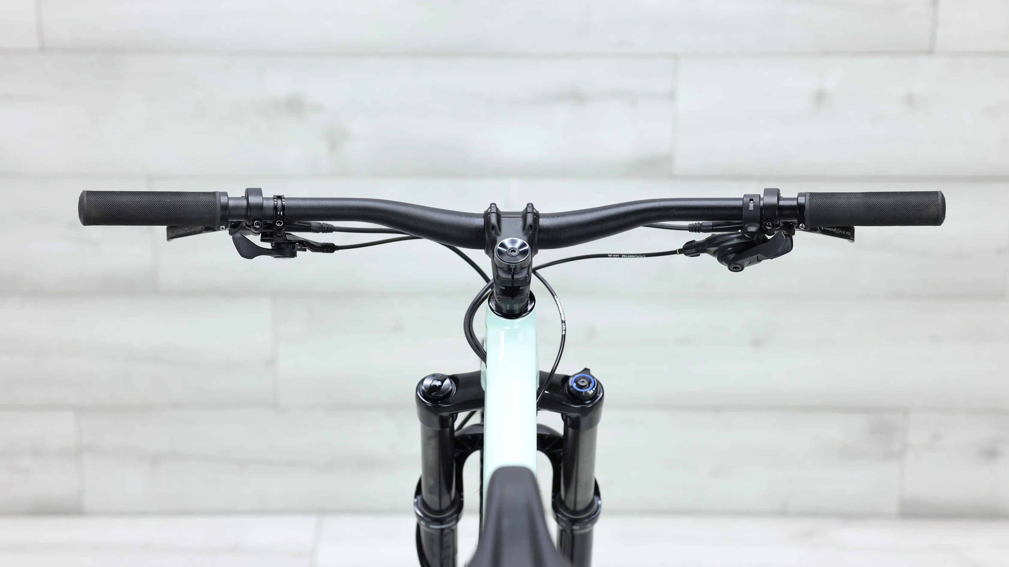 2023 Specialized Stumpjumper Alloy Mountain Bike - Large (S4) - Image 12
