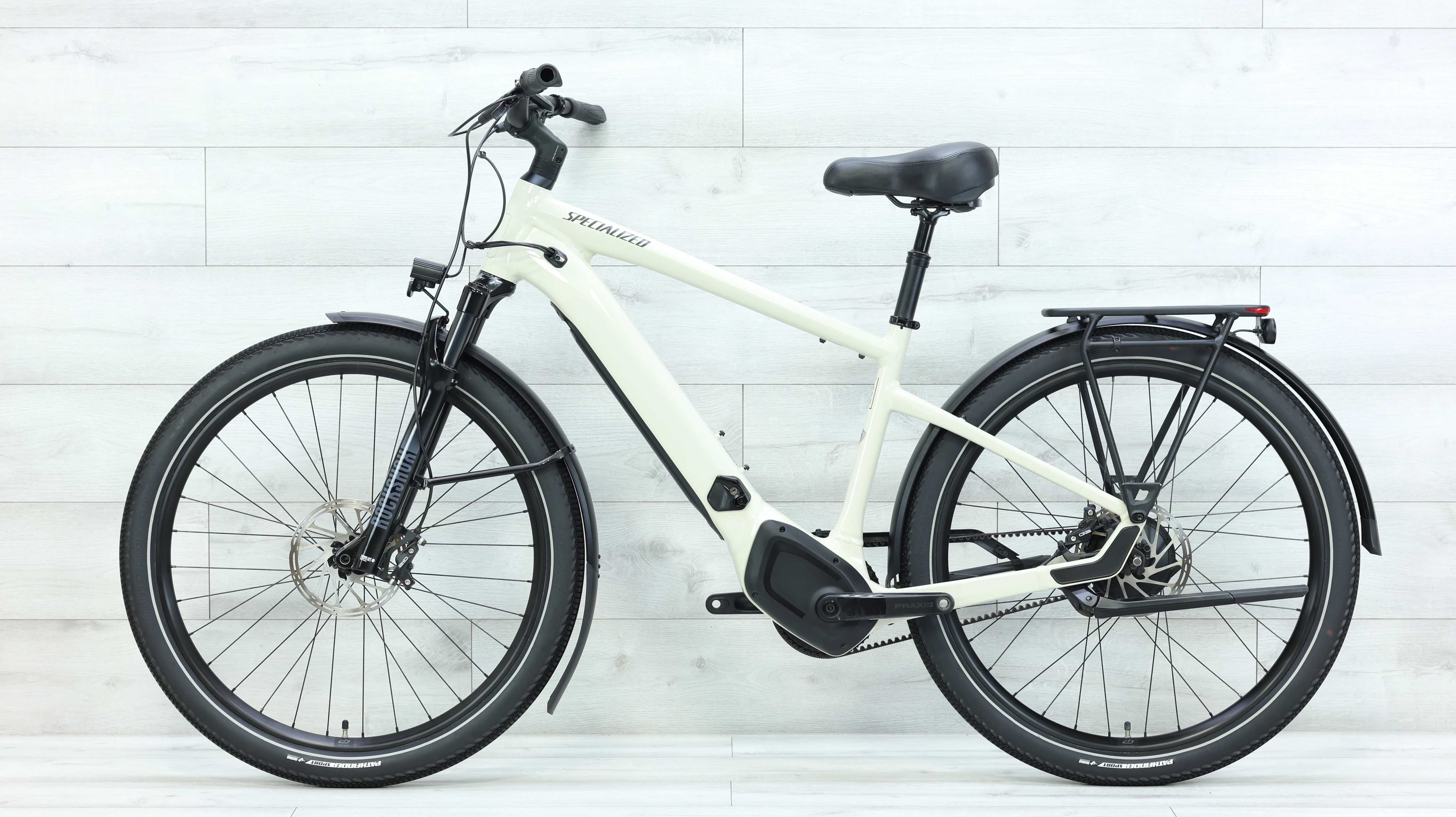 2023 Specialized Turbo Vado 5.0 IGH Commuter E-Bike - Medium - Image 2