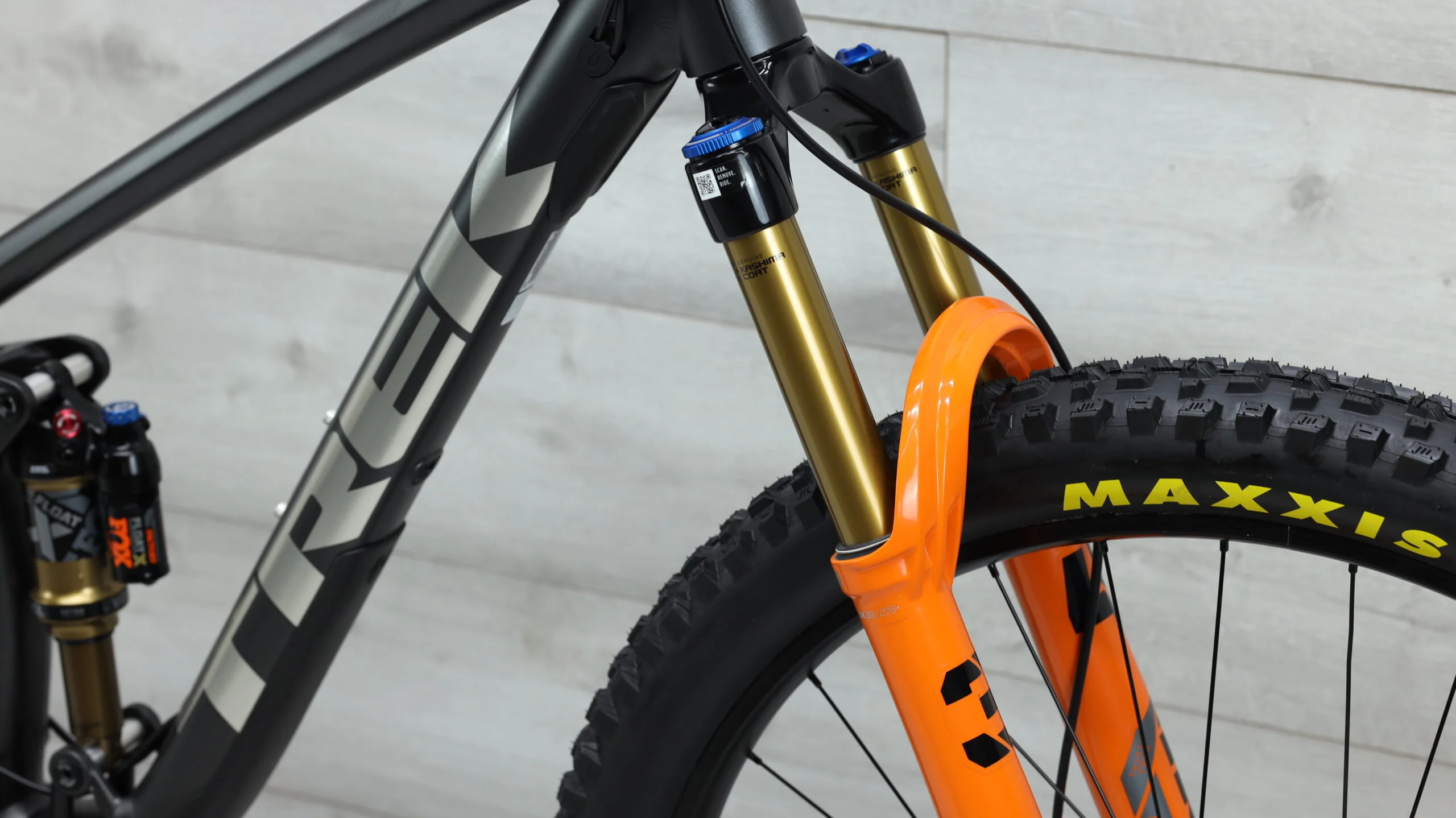 2023 Trek Fuel EX 5  Mountain Bike - Medium - Image 7