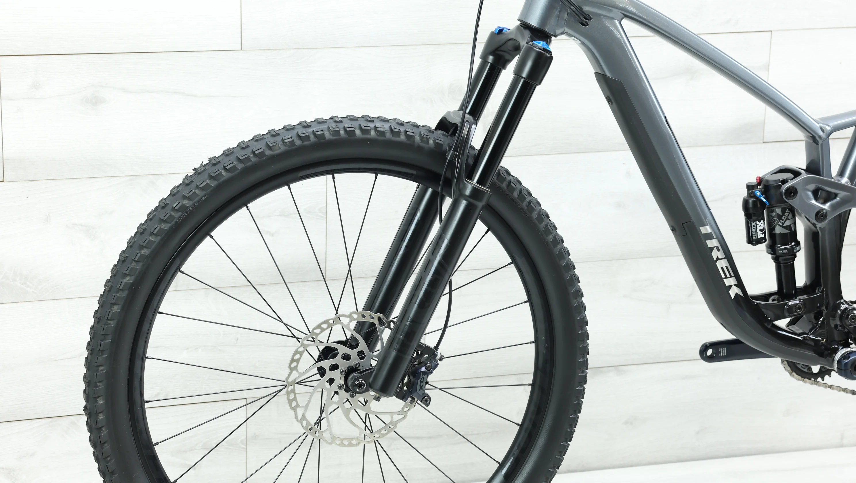 2023 Trek Fuel EX 8 Gen 6 Mountain Bike - Medium - Image 8