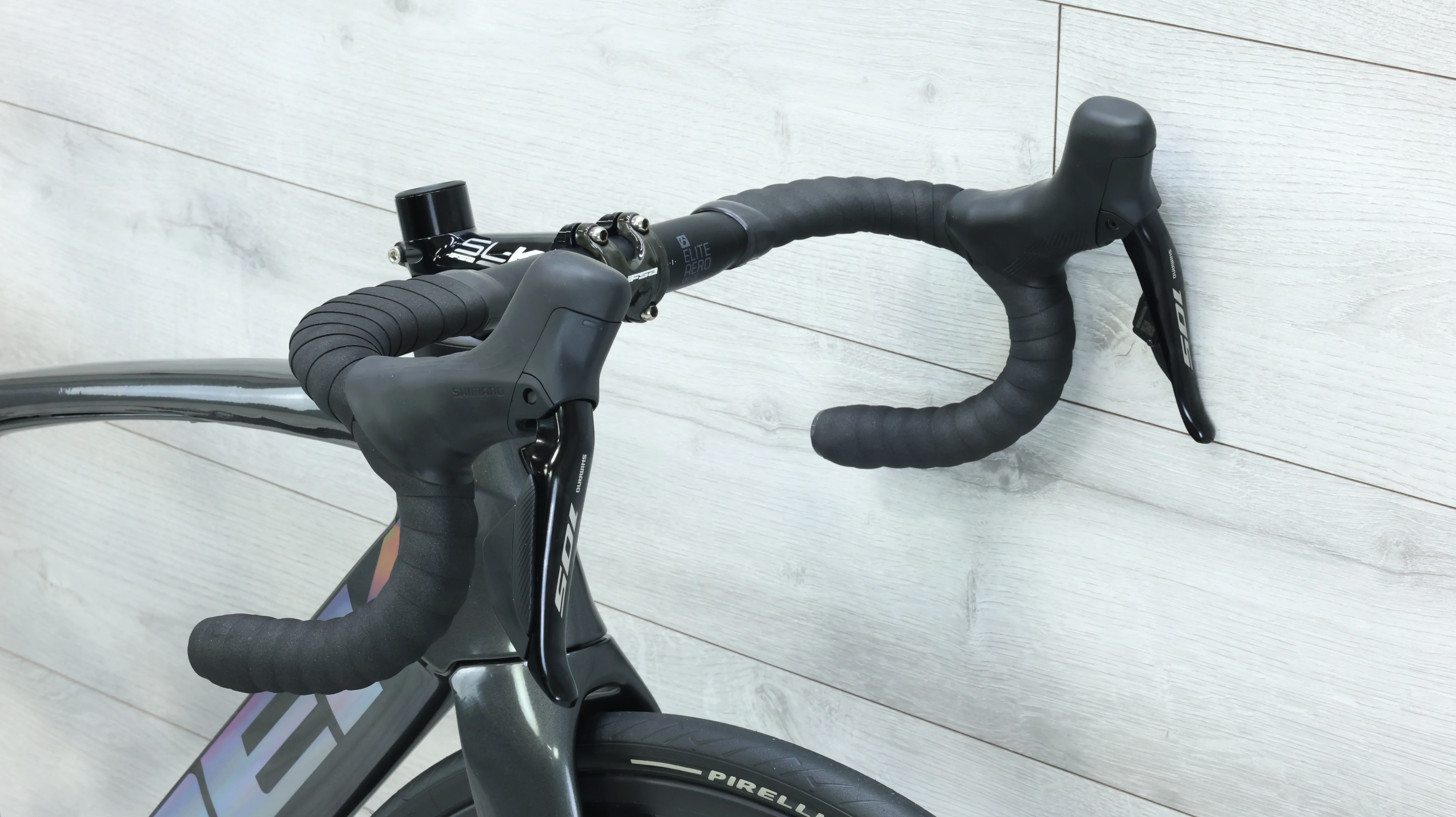 2023 Trek Madone SL 6 Di2 Gen 6 Road Bike - 52cm - Image 10