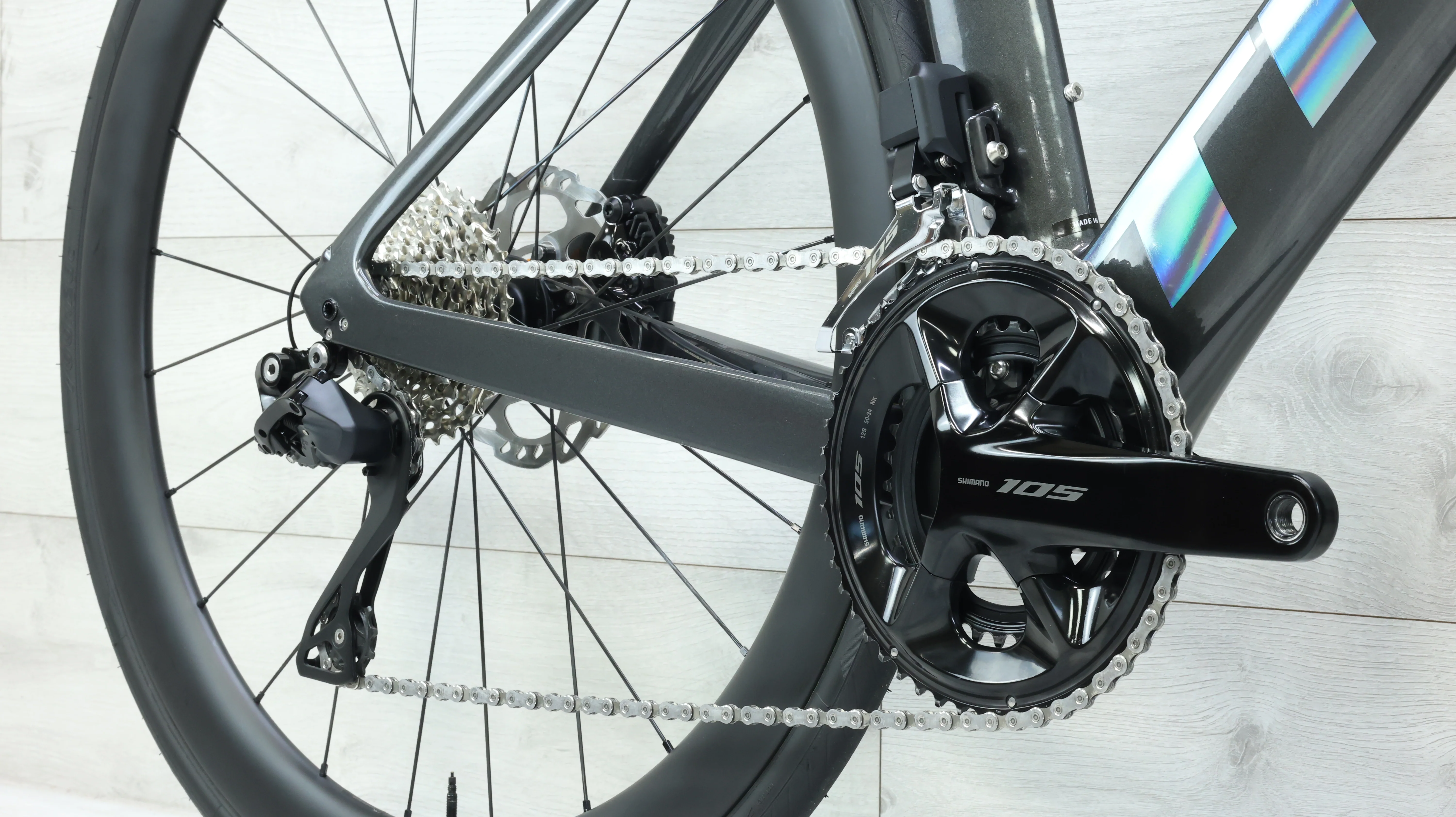 2023 Trek Madone SL 6 Di2 Gen 6 Road Bike - 52cm - Image 6