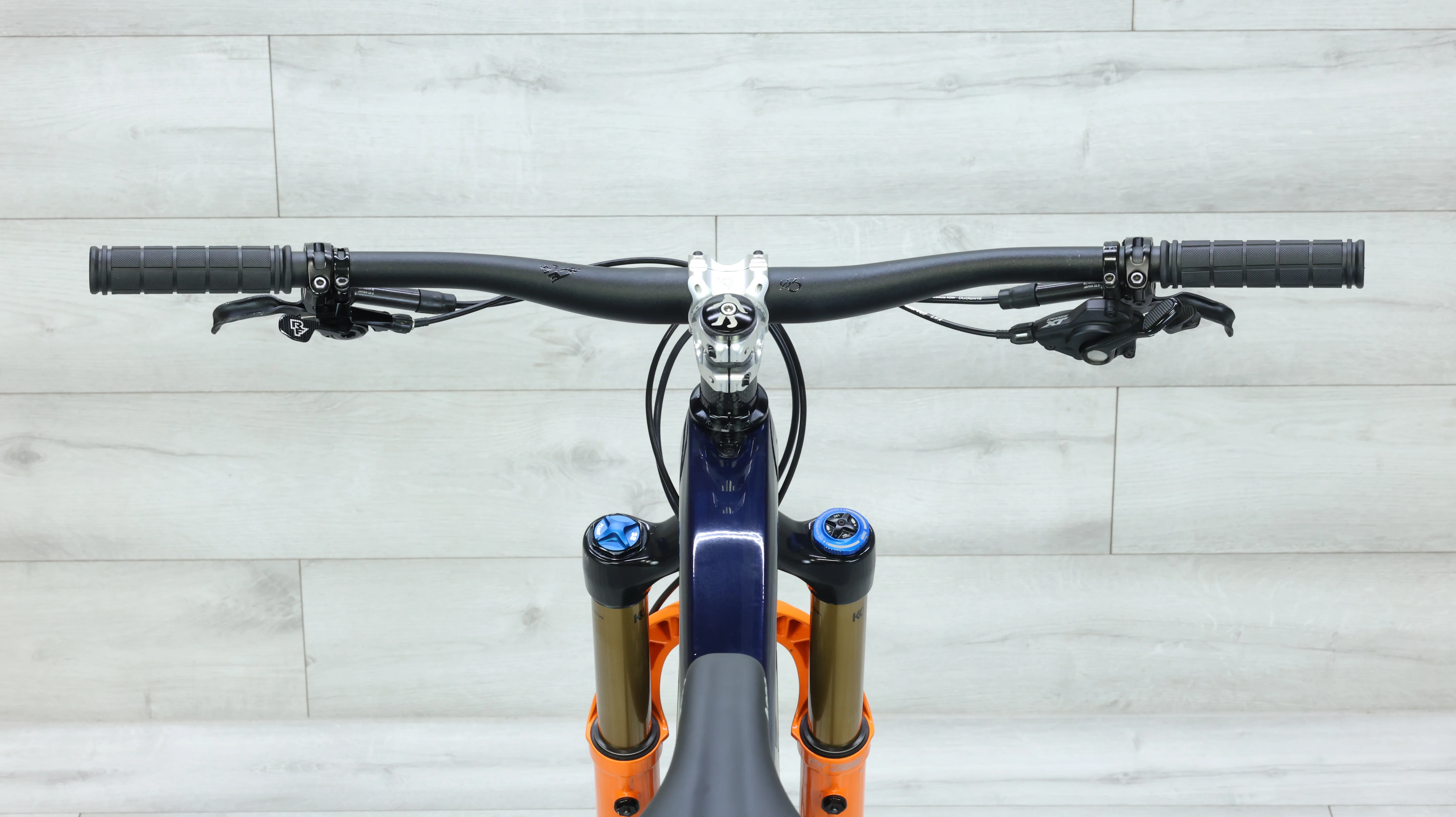 2023 Trek Slash 9.7 Factory Mountain Bike - Med/Large - Image 14