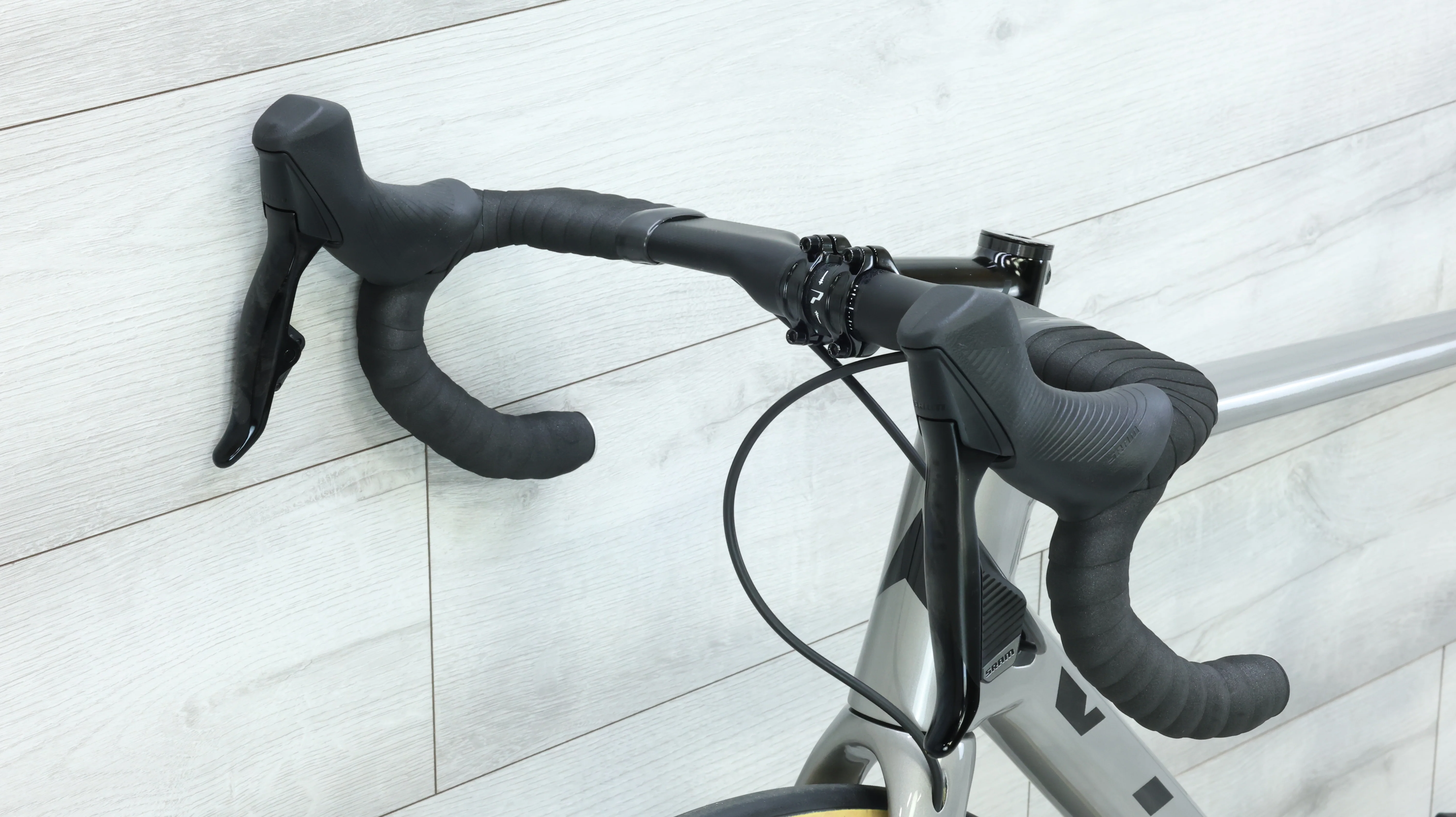 2023 Vitus Vitesse EVO Rival AXS Road Bike - Medium - Image 11