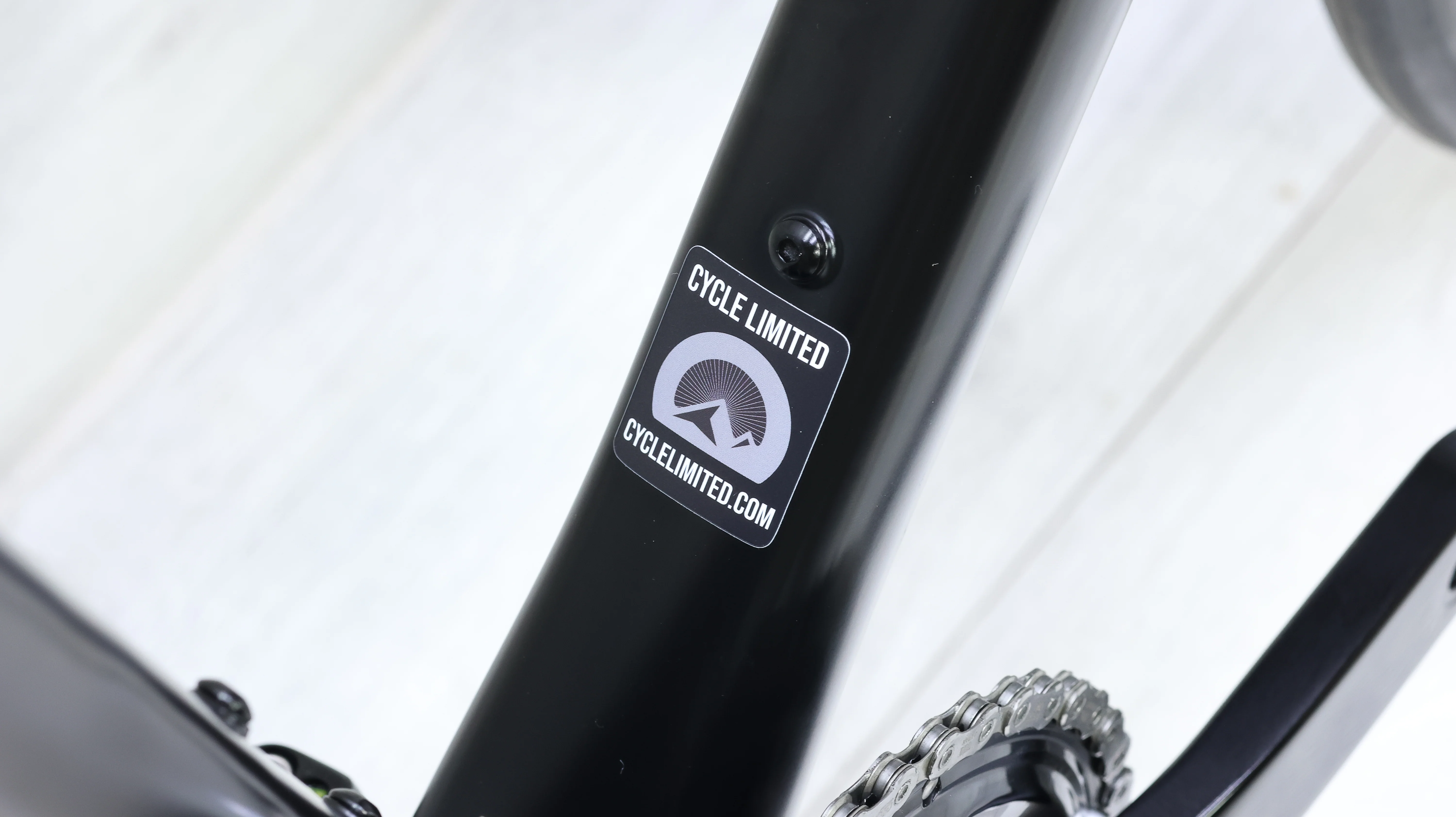 2024 Cannondale CAAD13 Disc 105 Road Bike - 56cm - Image 3