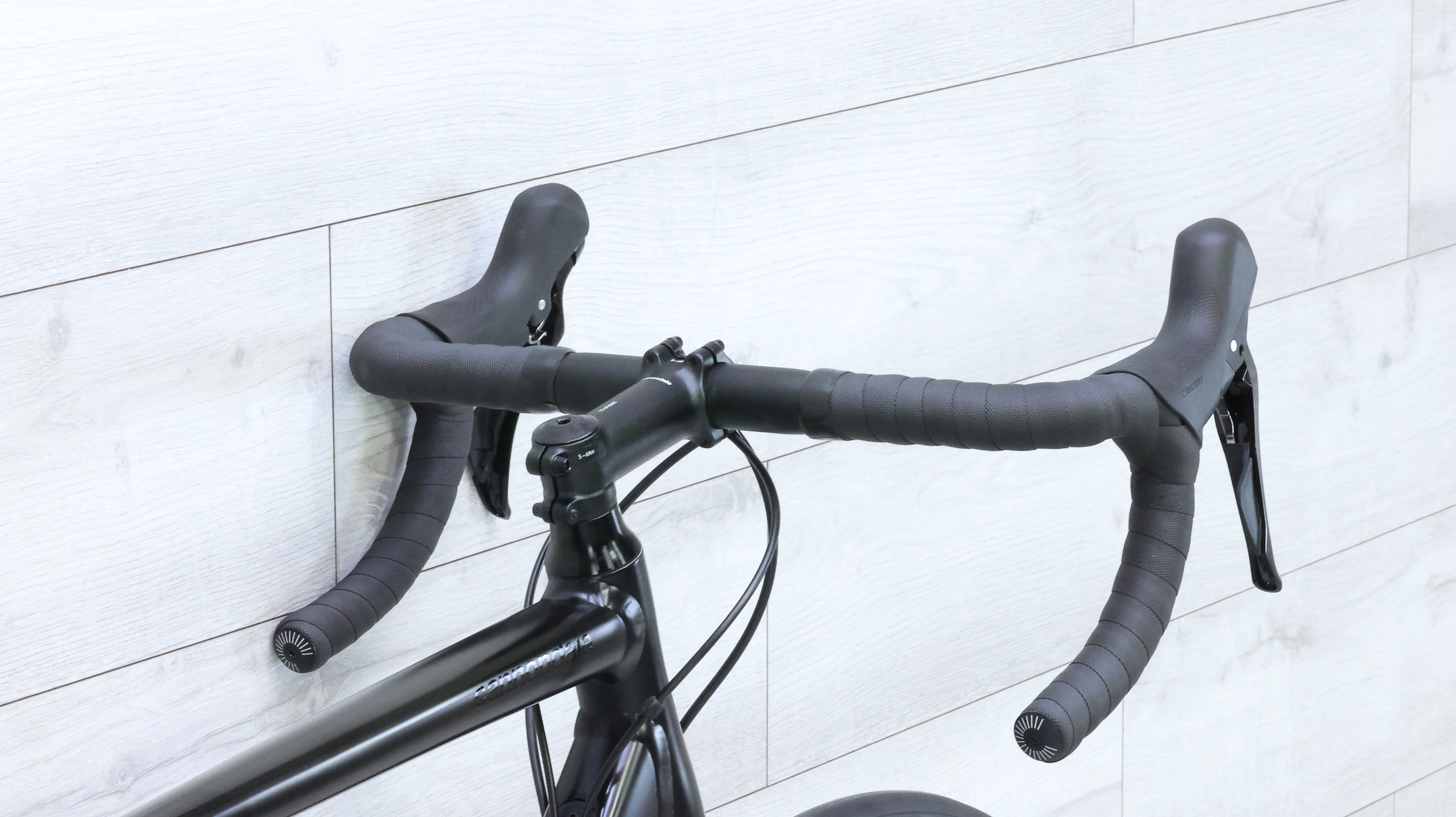 2024 Cannondale CAAD13 Disc 105 Road Bike - 56cm - Image 9