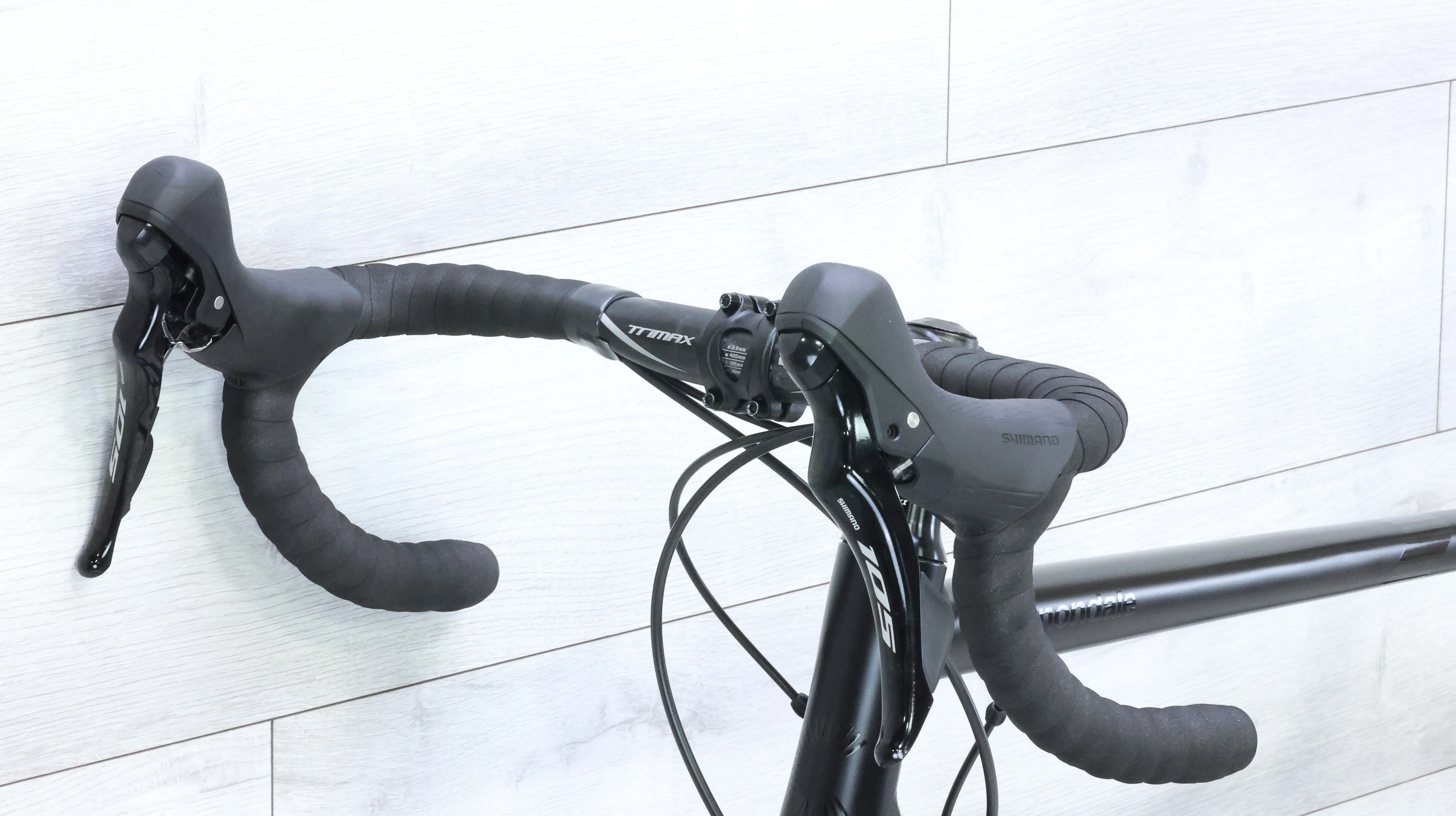 2024 Cannondale CAAD13 Disc 105 Road Bike - 58cm - Image 10