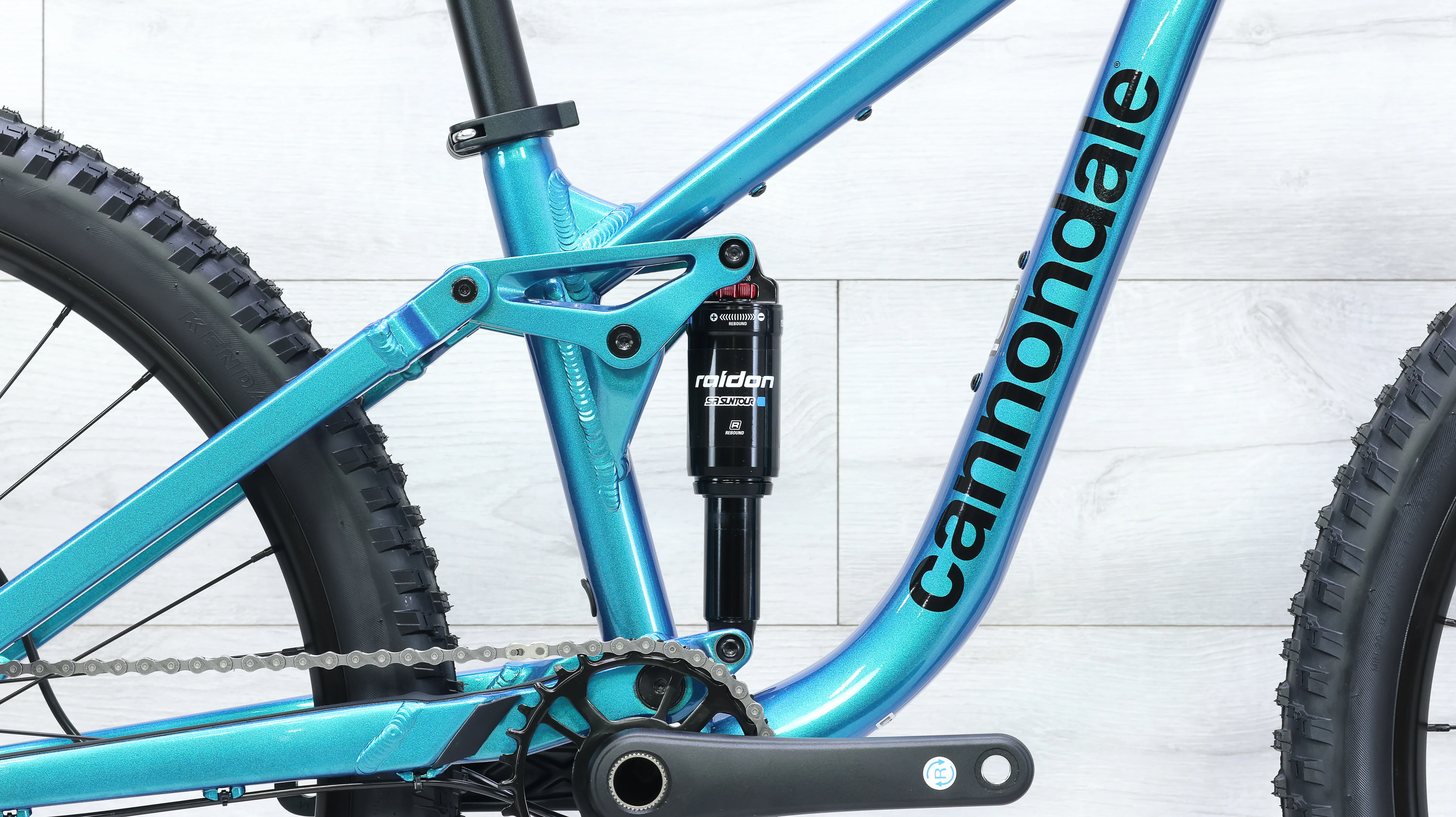 2024 Cannondale Habit 26 Kids Mountain Bike - Image 10