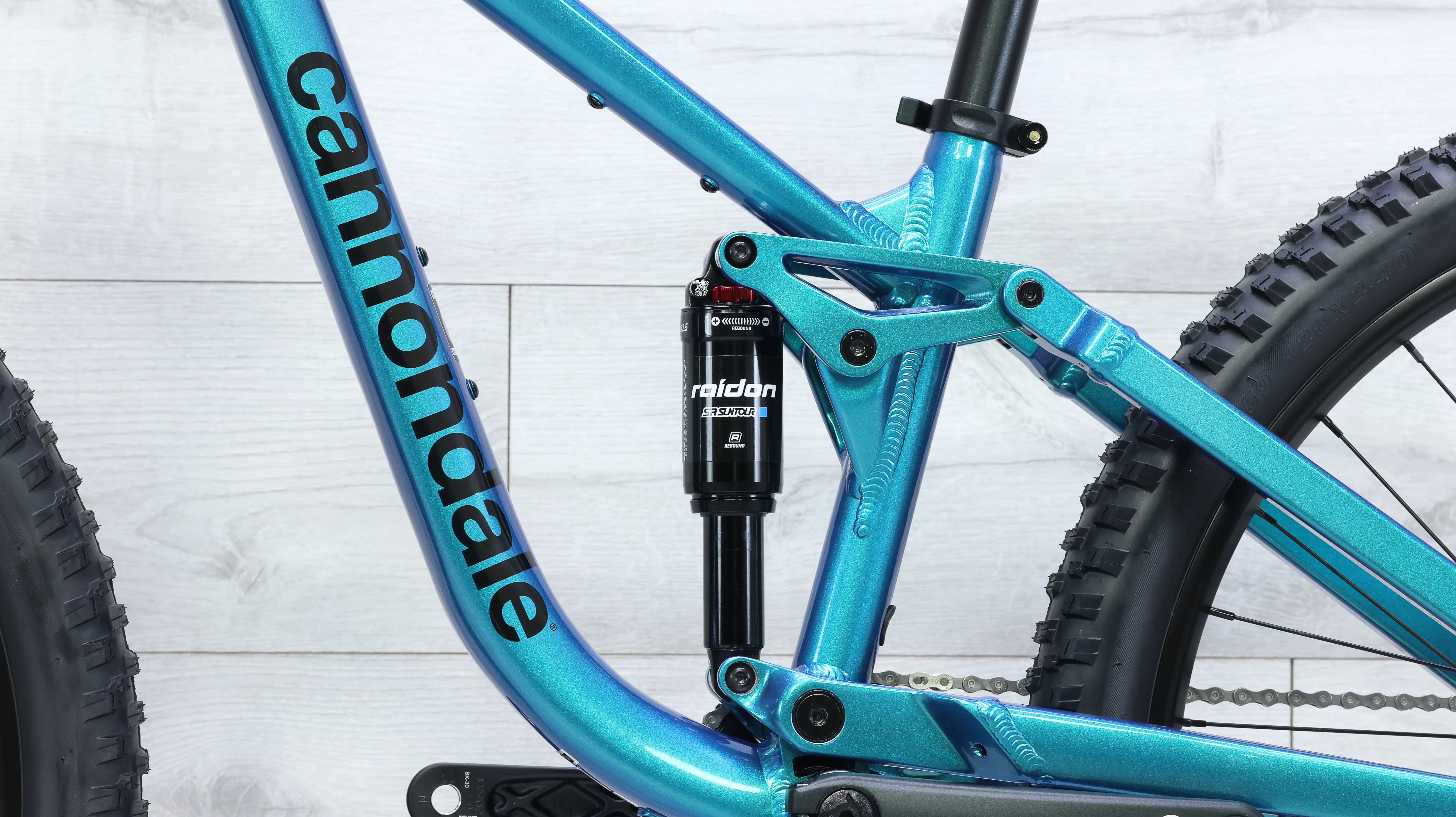 2024 Cannondale Habit 26 Kids Mountain Bike - Image 9