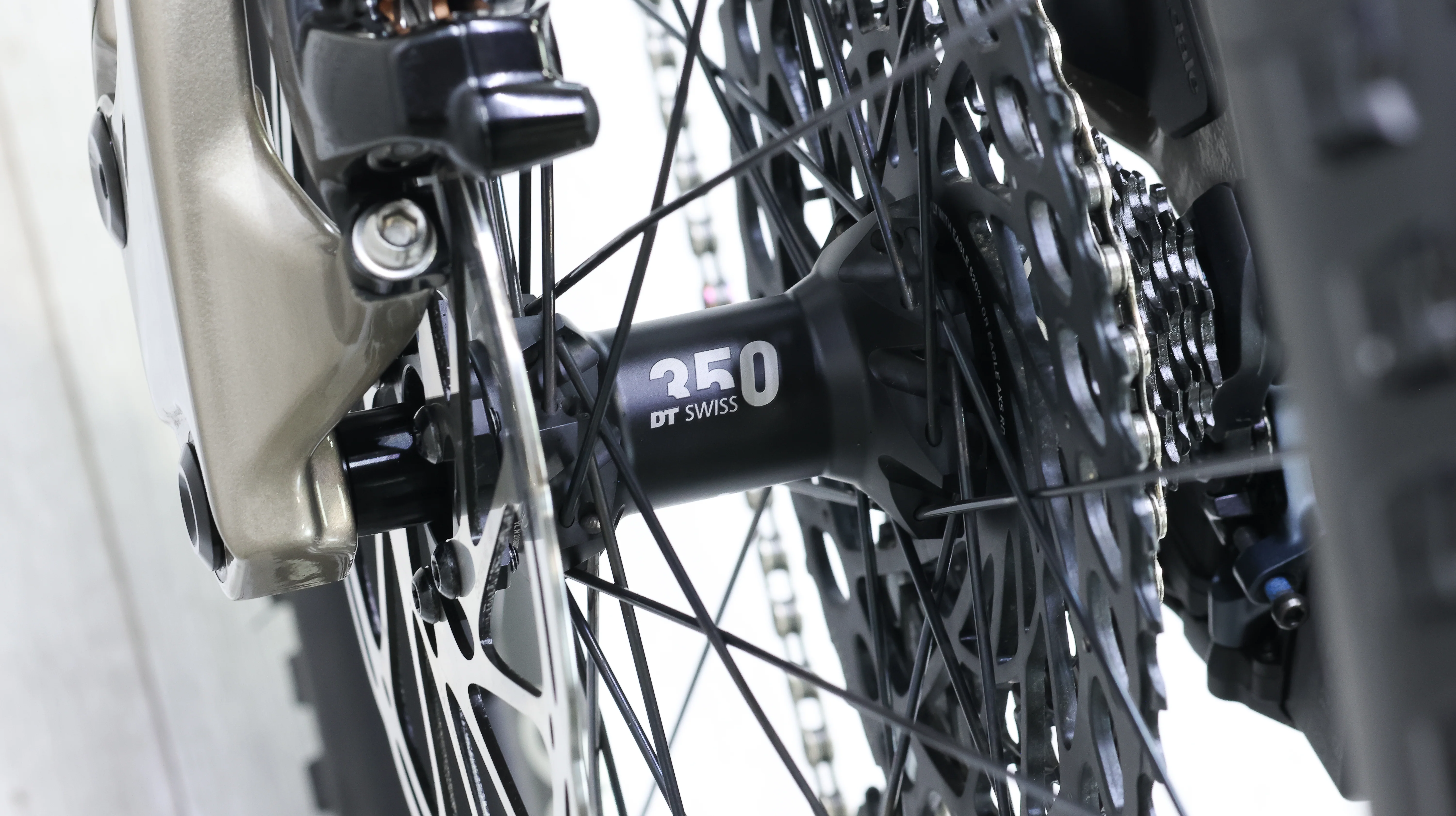 Cannondale Habit LT LTD Mountain Bike - 2024, Medium - Image 15