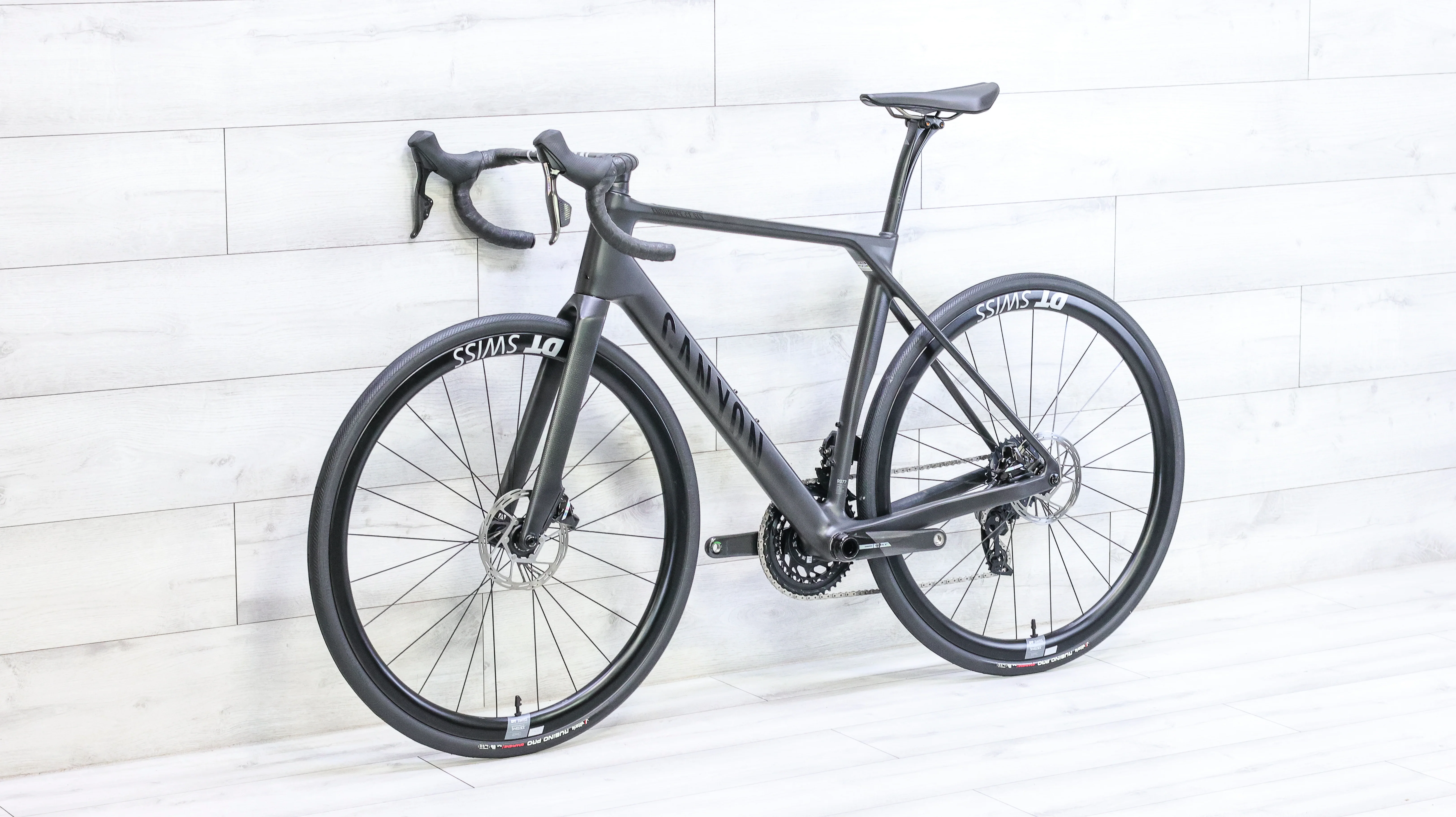 Canyon Endurace CF SLX 8 AXS Road Bike - 2024, Medium - Image 4