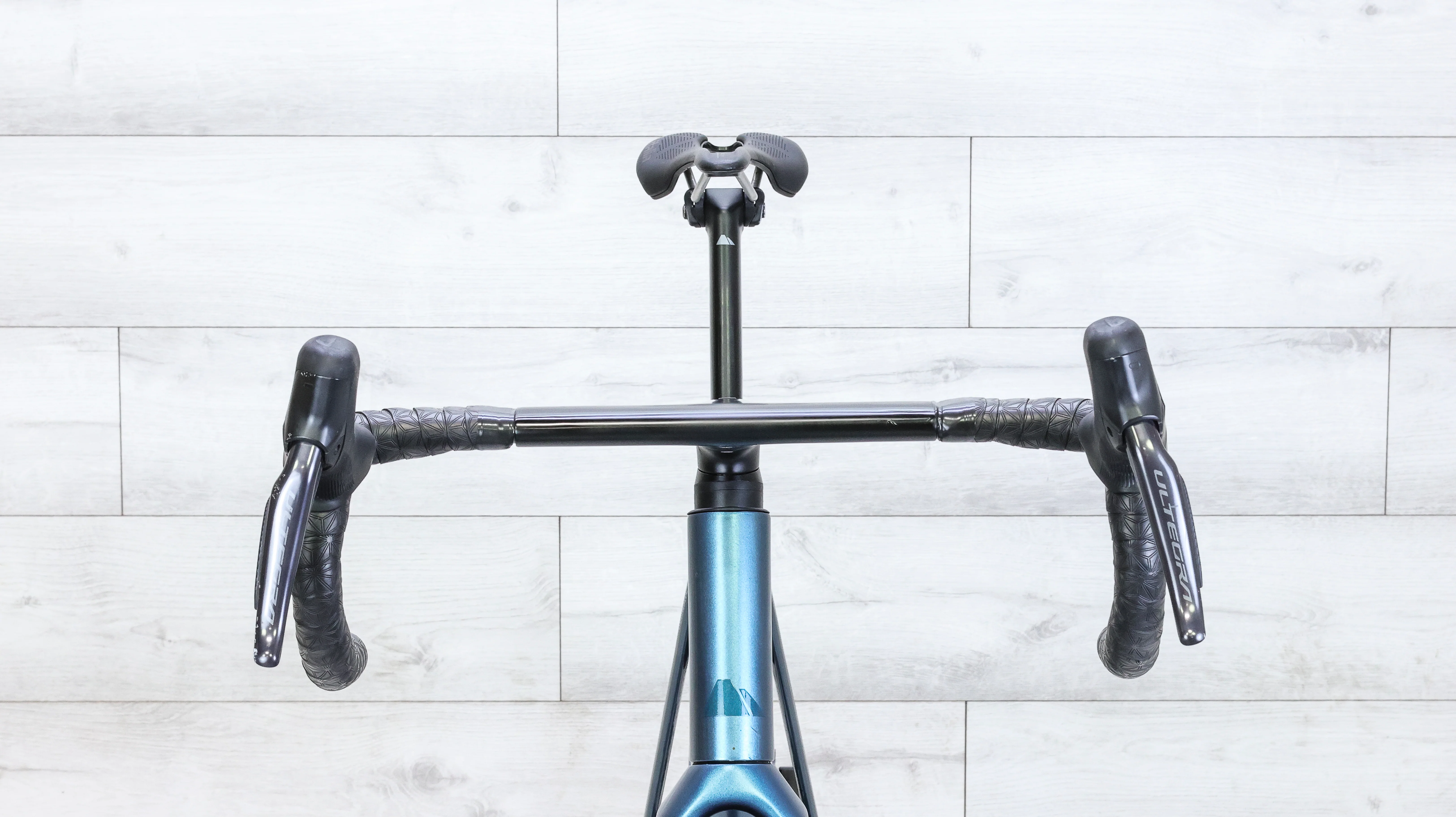 Canyon Ultimate CF SLX 8 Di2 Road Bike - 2024, Medium - Image 12