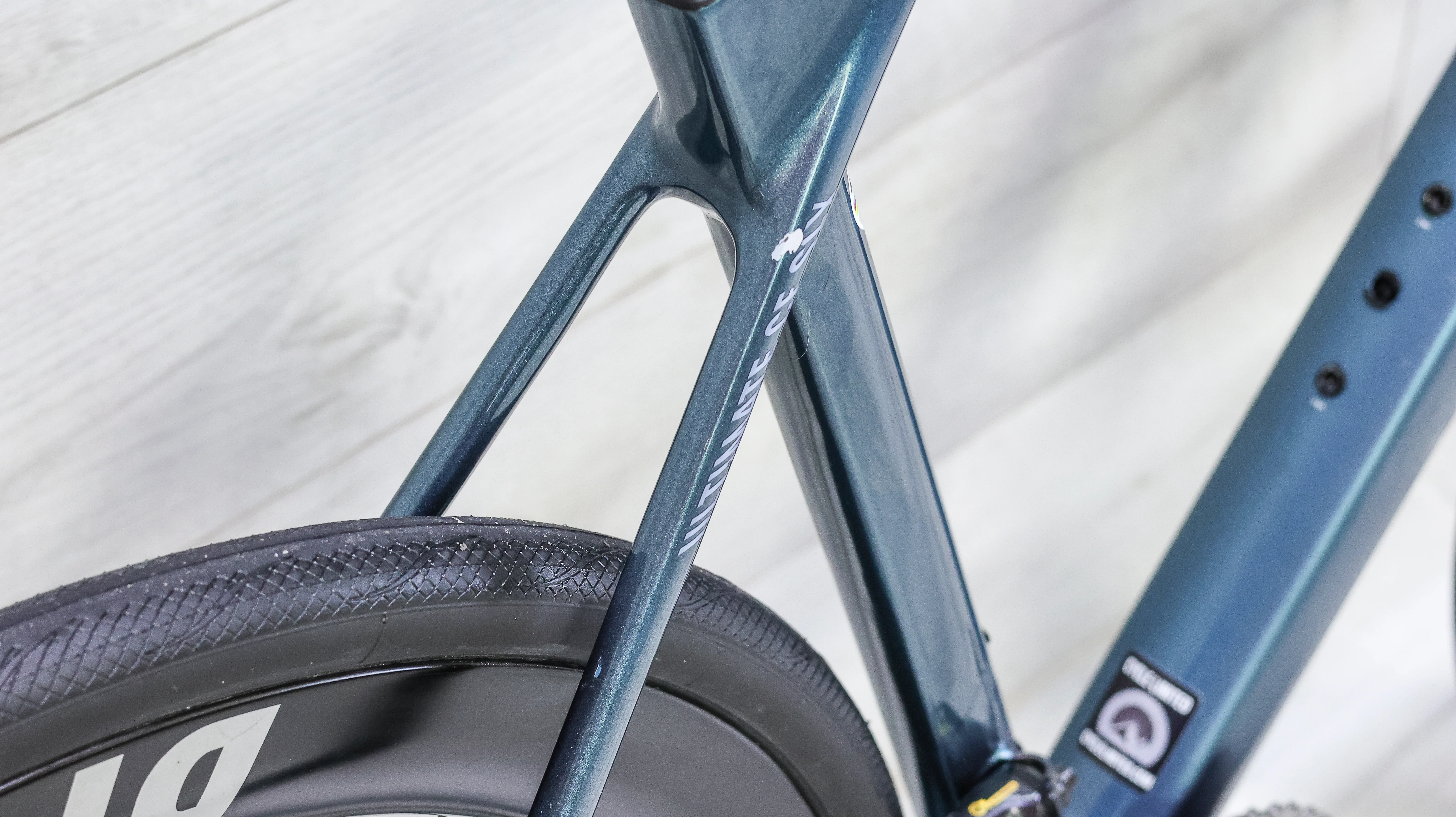 Canyon Ultimate CF SLX 8 Di2 Road Bike - 2024, Medium - Image 17