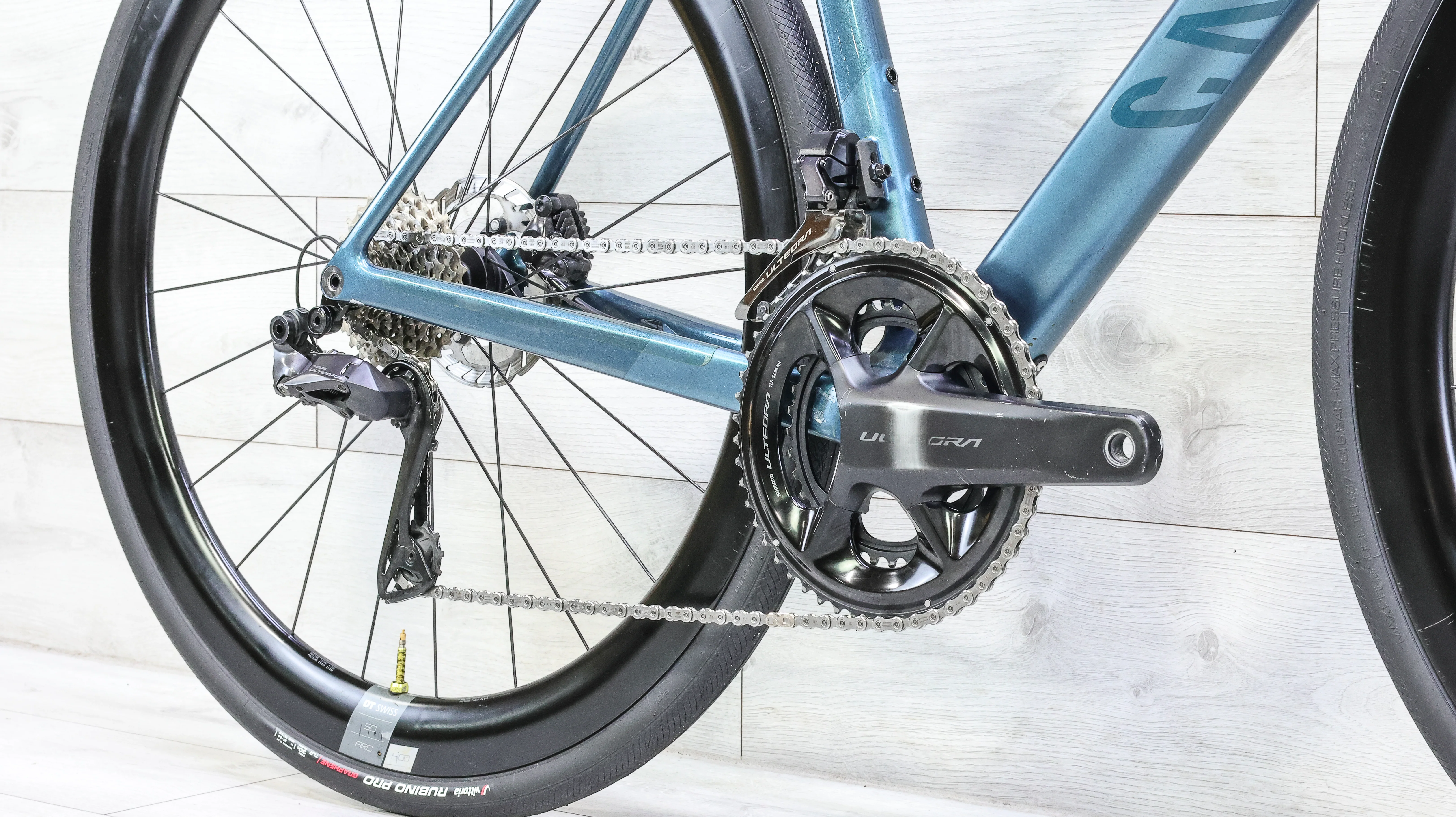 Canyon Ultimate CF SLX 8 Di2 Road Bike - 2024, Medium - Image 6
