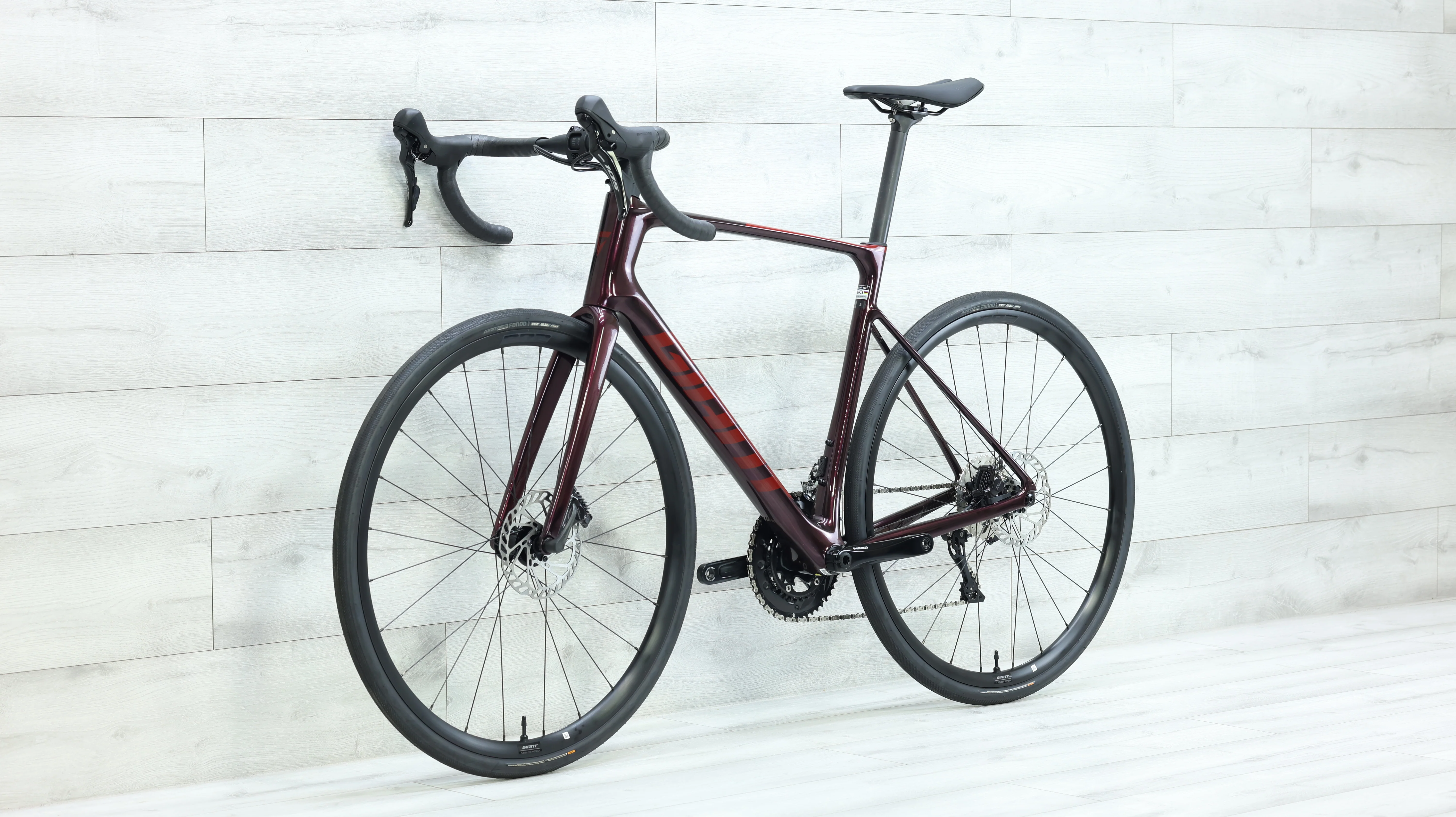 2024 Giant Defy Advanced 2 Road Bike - Med/Large - Image 4