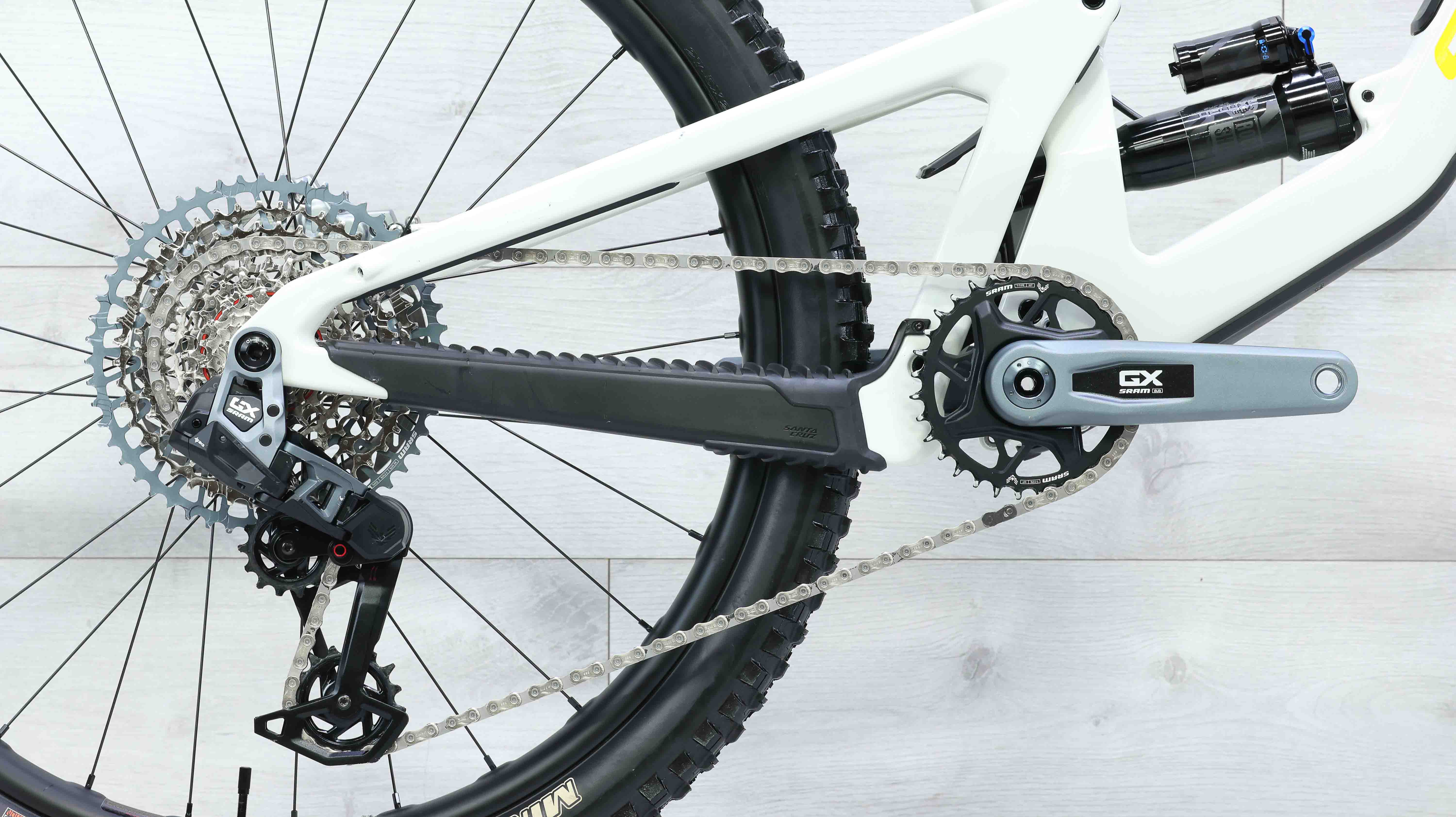 Santa Cruz Bronson C GX AXS Reserve Mountain Bike - 2024, Large - Image 5